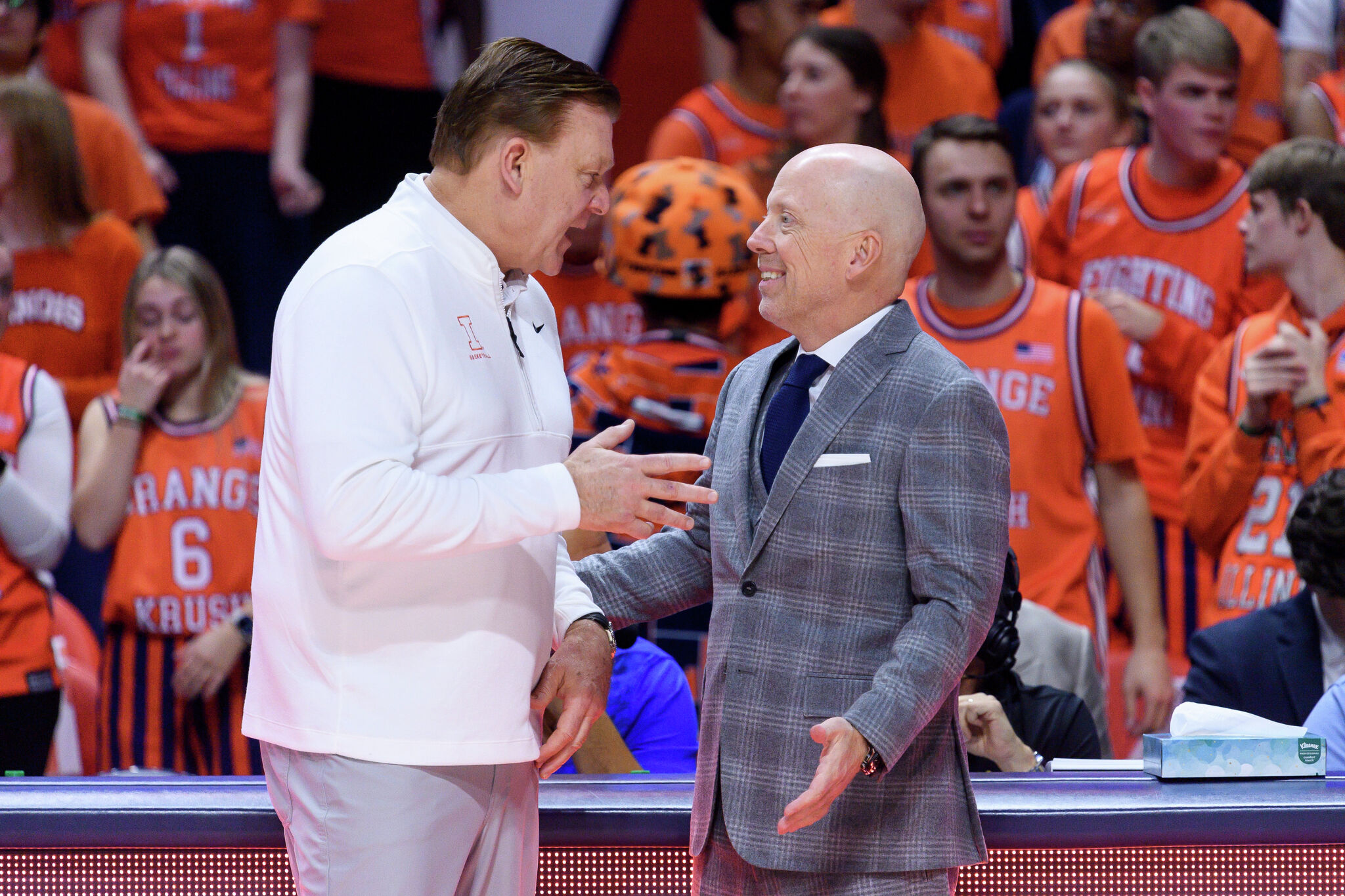 Ο Mick Cronin λέει ότι το μπάσκετ του Ιλινόις έχει περισσότερη δύναμη πυρός από το UConn