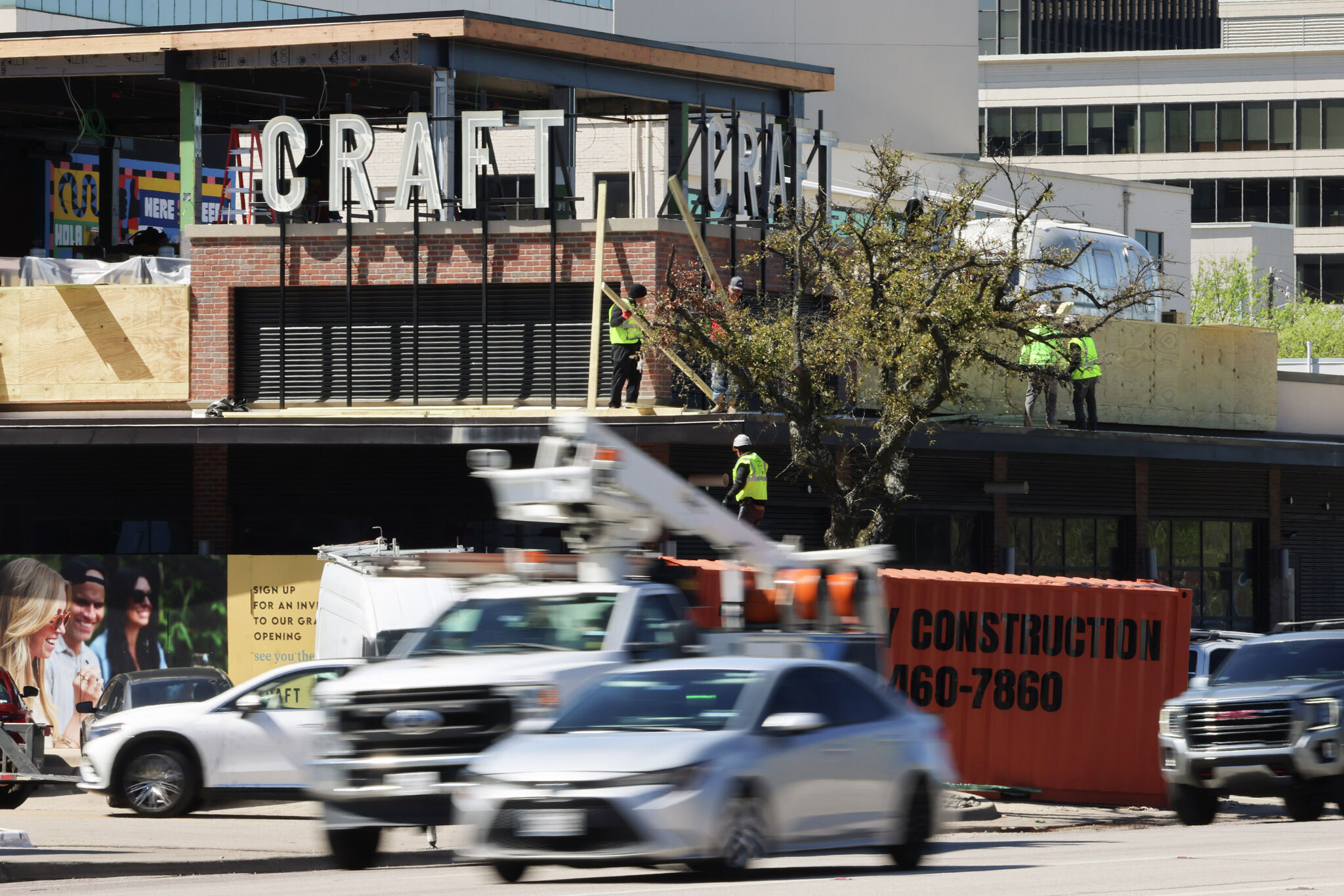 DISD votes to close 11 schools despite protests