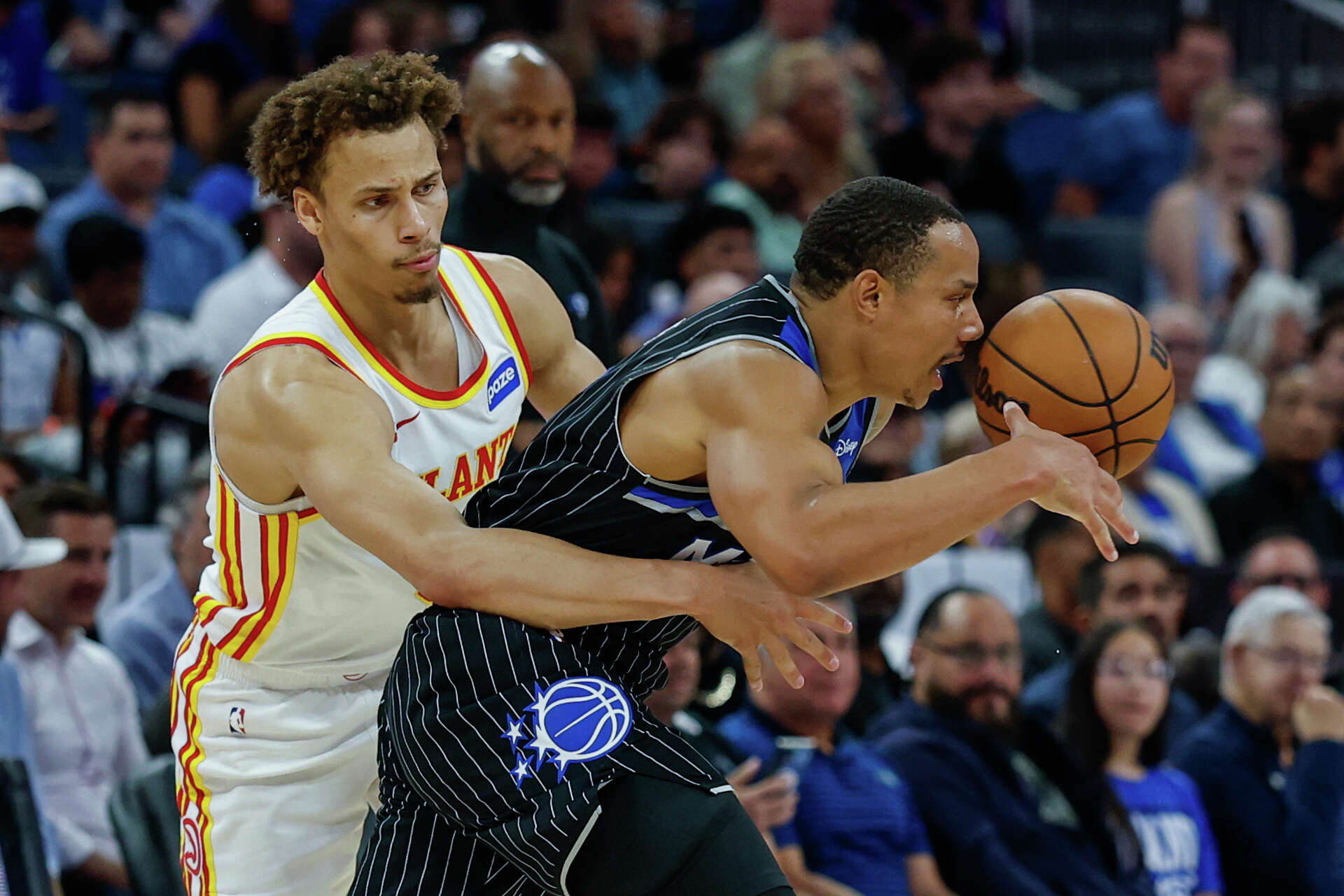 Hawks rout Magic 130-101 for 17th win in 19 games