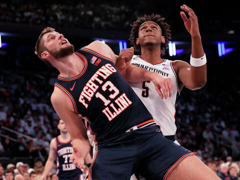 David Mirkovic: Illinois 7-footers can stop UConn's Tarris Reed Jr.