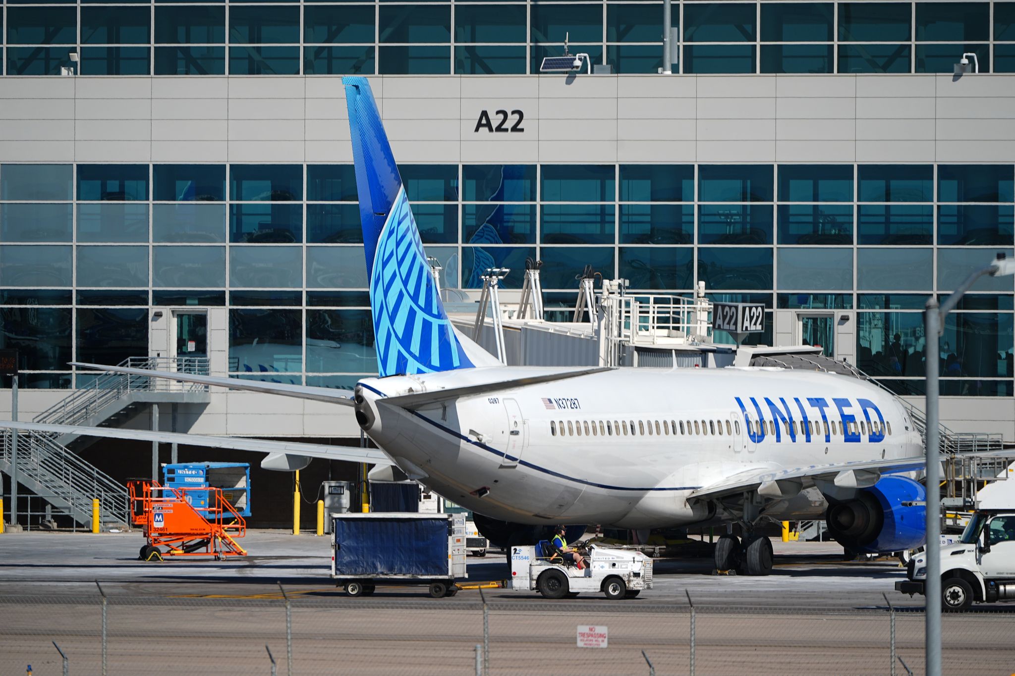 chron.com - RIO YAMAT - Checking a bag on United Airlines now costs $10 more as jet fuel costs soar