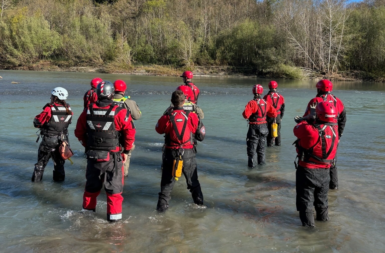 https://s.hdnux.com/photos/01/65/66/67/30895554/5/rawImage.jpg