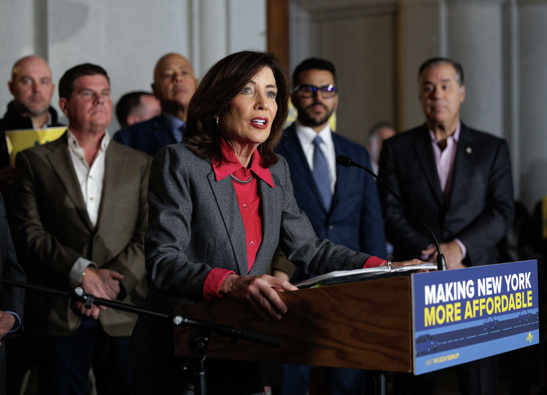 Hochul's push to slash auto insurance rates hits a speed bump