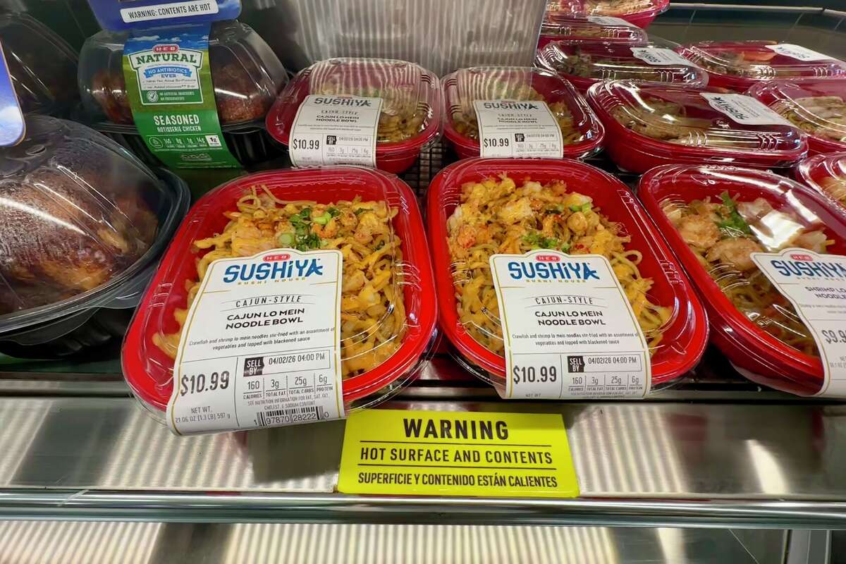 Cajun lo mein bowls at H-E-B.