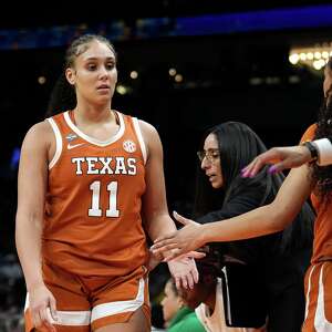 UH women's basketball loses top transfer Justice Carlton for season with ACL injury