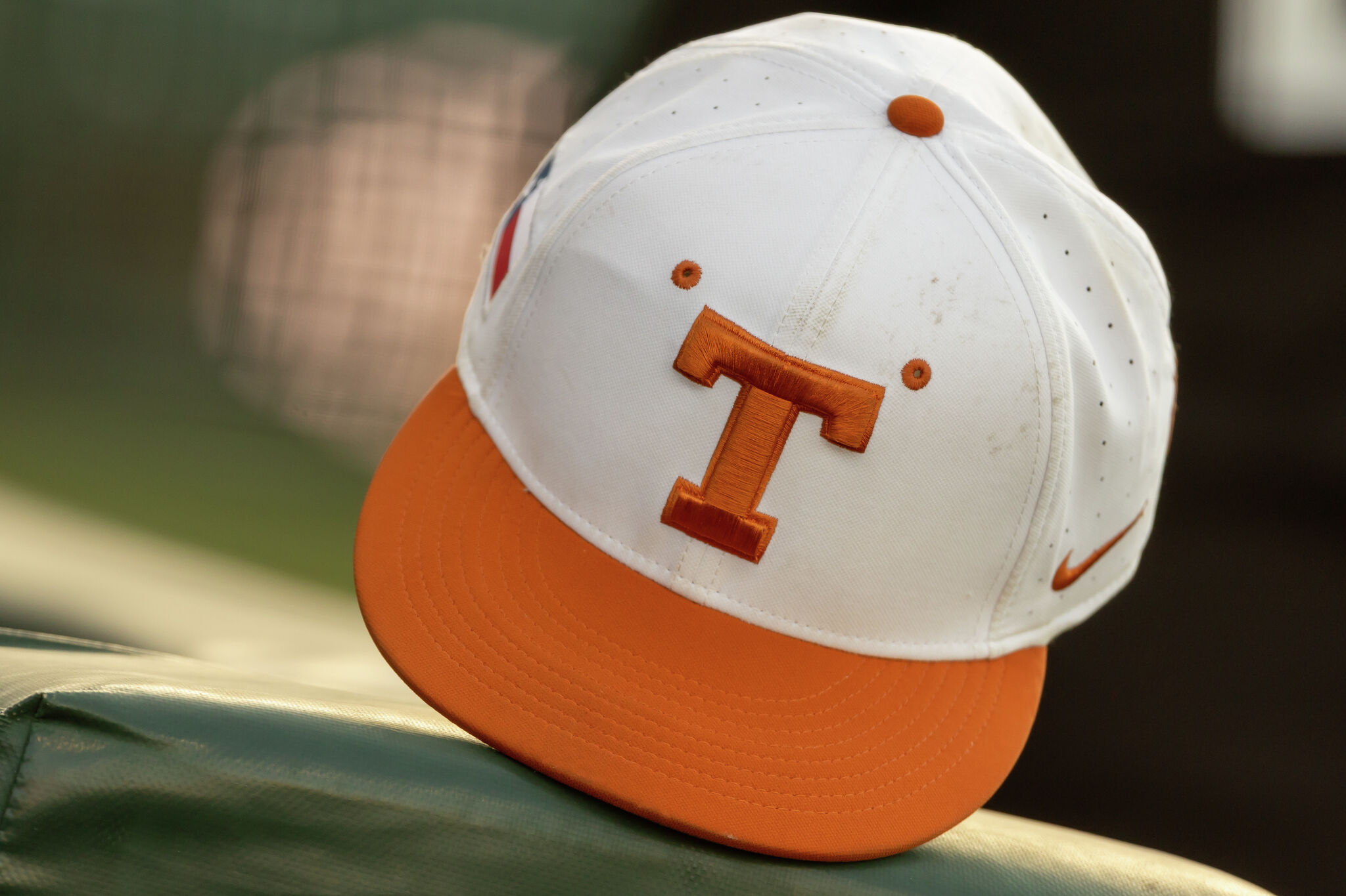 6-foot-9 Texas commit throws 100 mph in return from Tommy John surgery