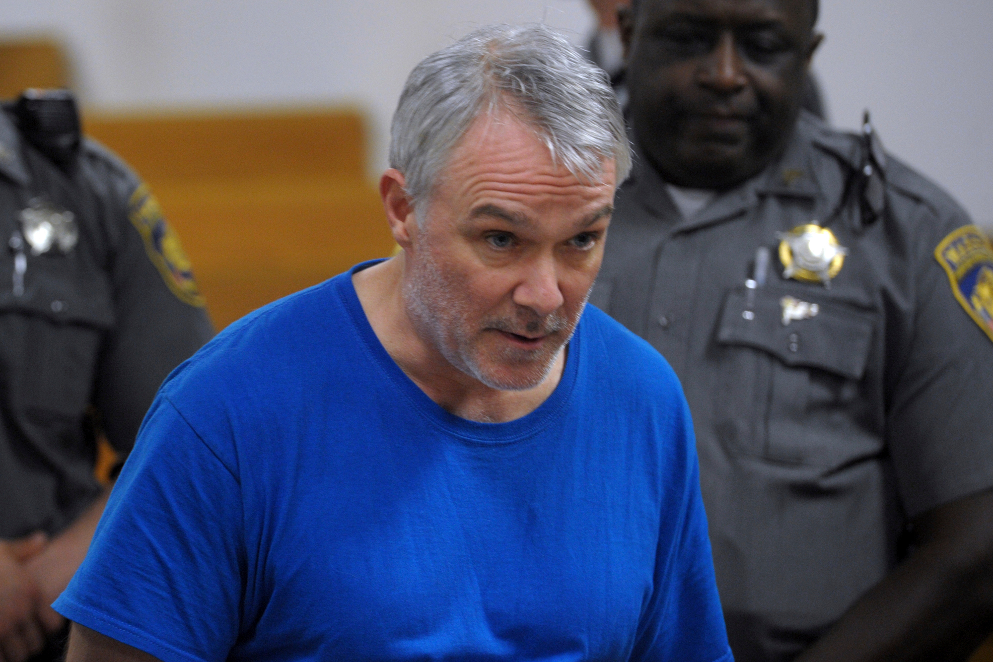 Mistrial declared after report that girl killed in 1986 had been placed ...
