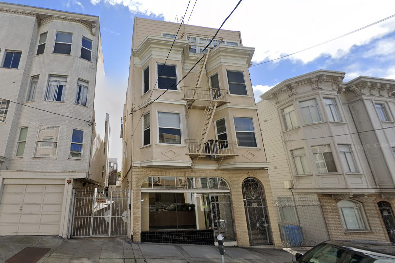 One injured after elevator plummets 3 floors in century-old SF building