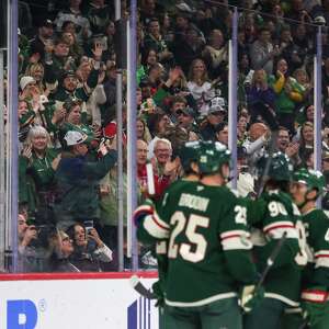 Wild beat skidding Kraken 5-2 for 4th straight win, setting up showdown with Stars