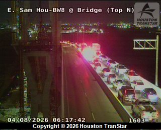 Crash cleared after closing southbound lanes on Houston Ship Channel b