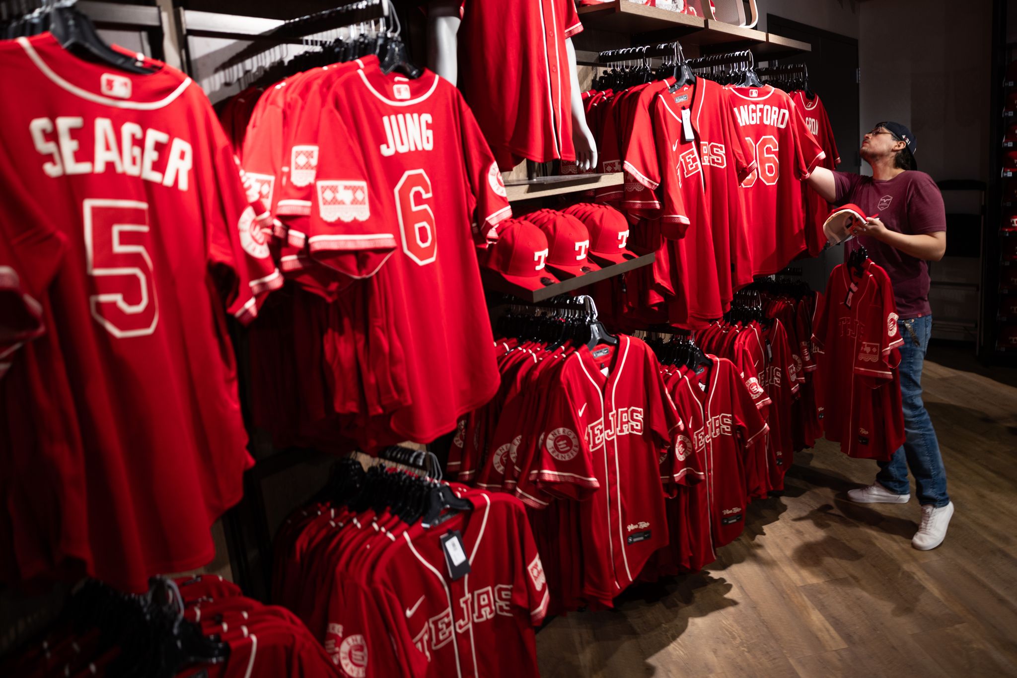 Plano East's Arianna Robinson, Lake Ridge's Jazman Bailey win gold