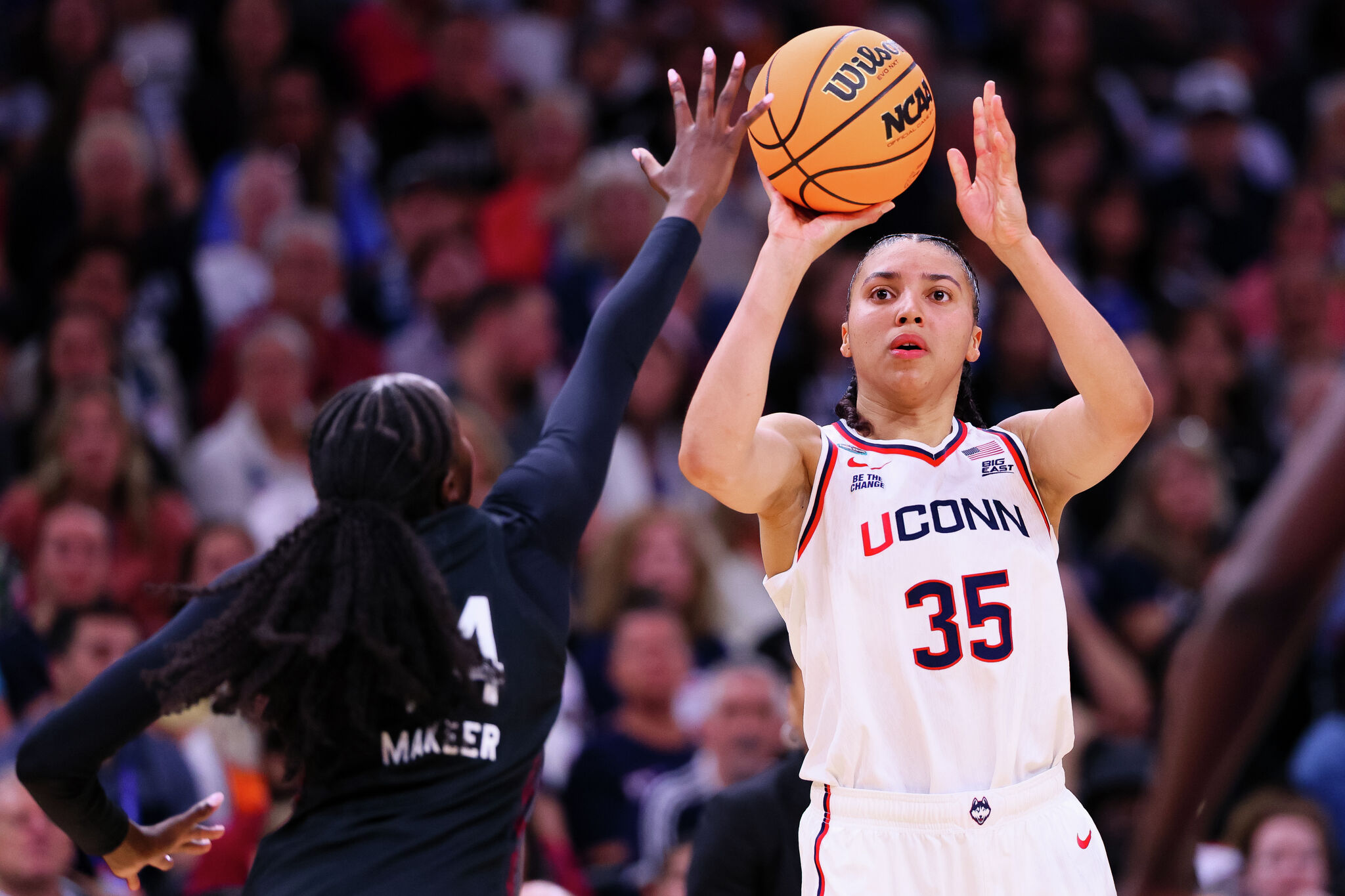 UConn star Azzi Fudd falls from No. 1 overall pick in latest ESPN WNBA Draft mock