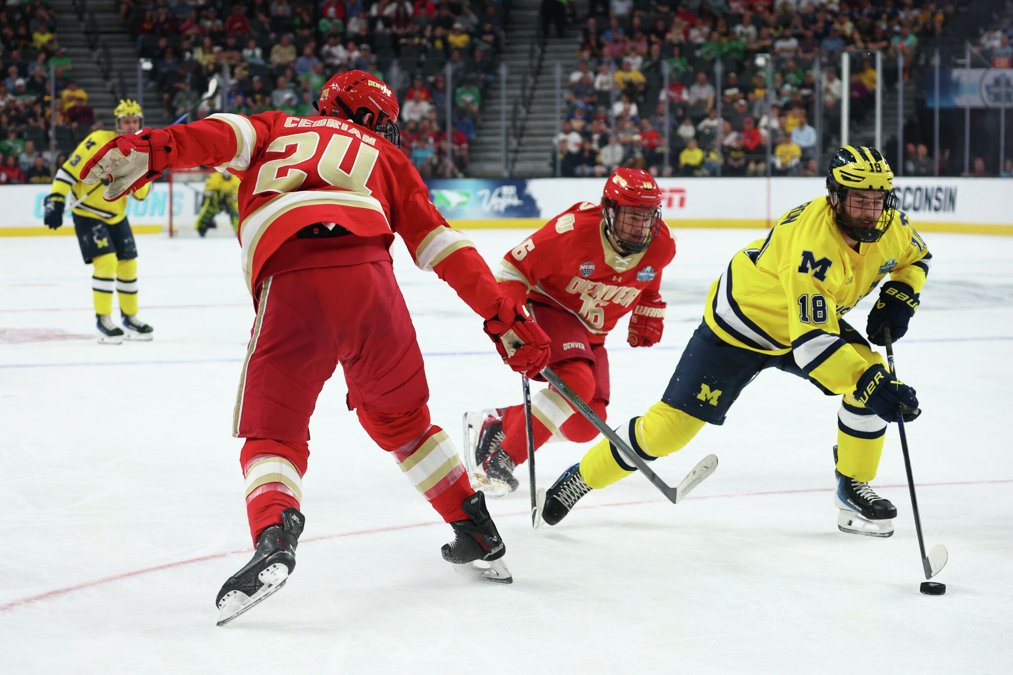 Who won the Frozen Four semifinals? National championship matchup set