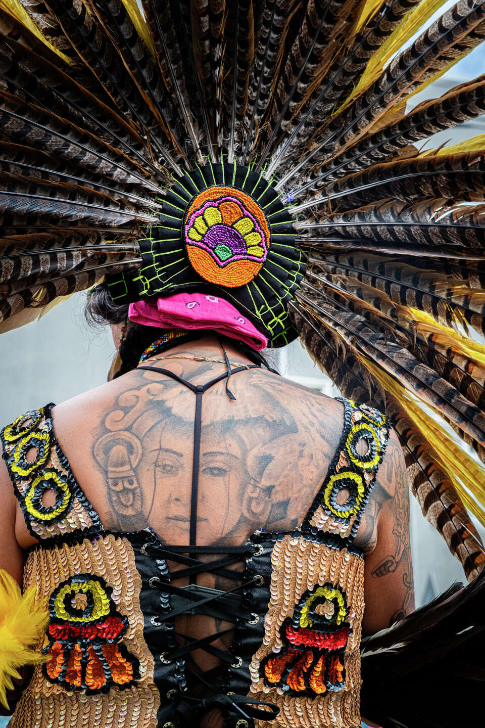 Aztec dancers amaze onlookers at SF's soggy Cesar Chavez-free parade