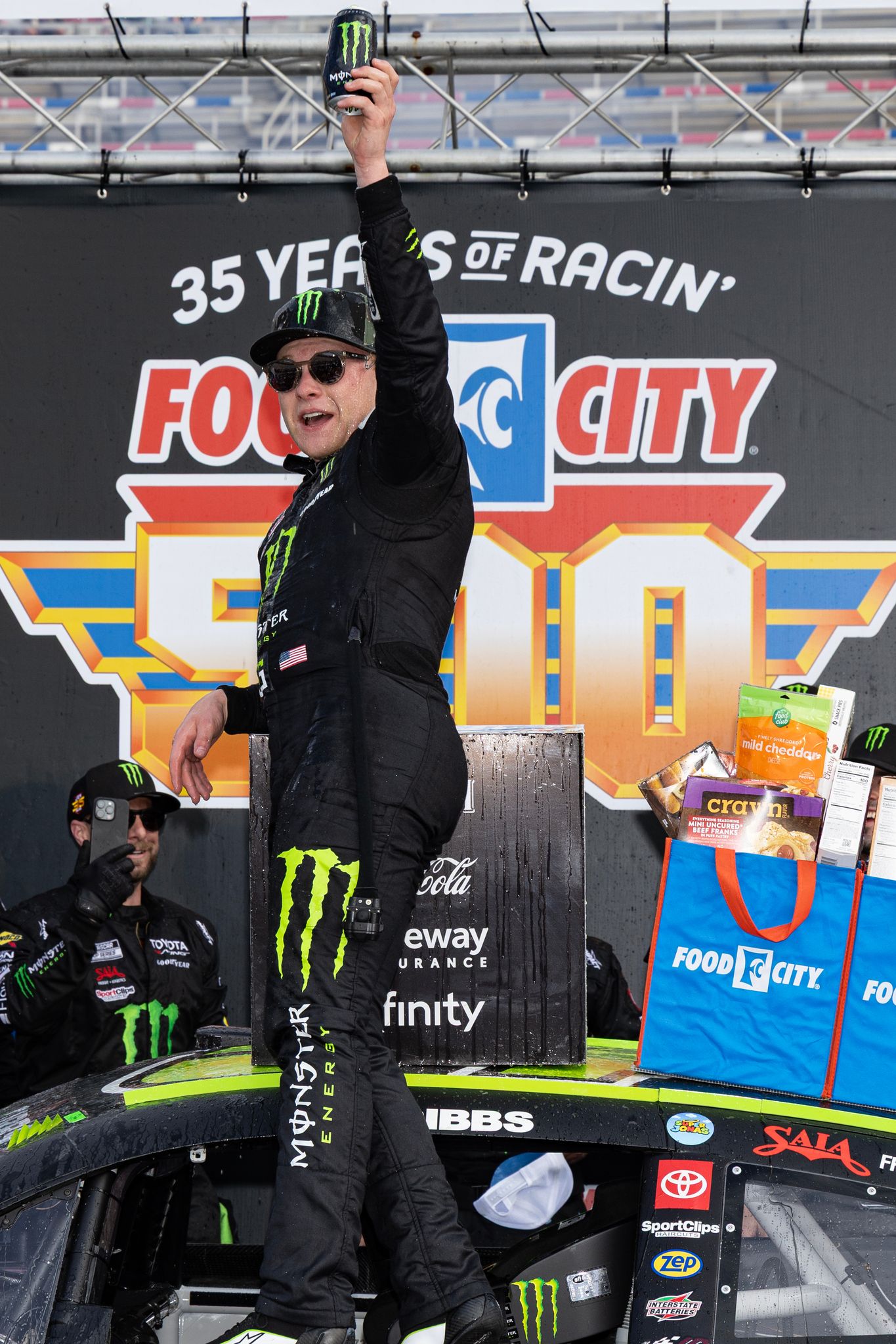 Ty Gibbs earns first NASCAR Cup victory at Bristol, beating Kyle Larson ...