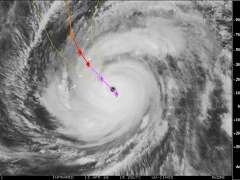 Super Typhoon Sinlaku about to slam U.S. islands in Western Pacific