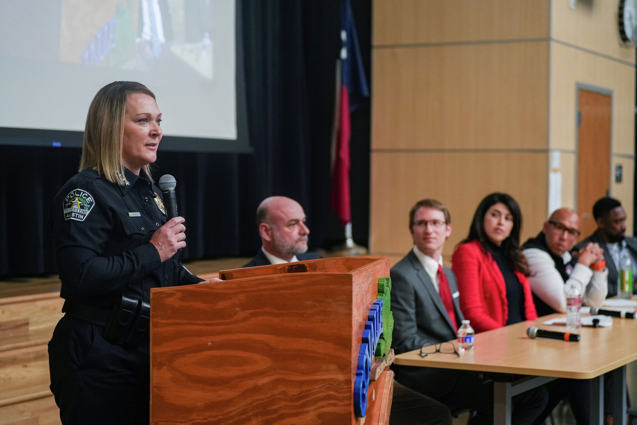 Austin in talks with Gov. Abbott over ICE policy funding threat