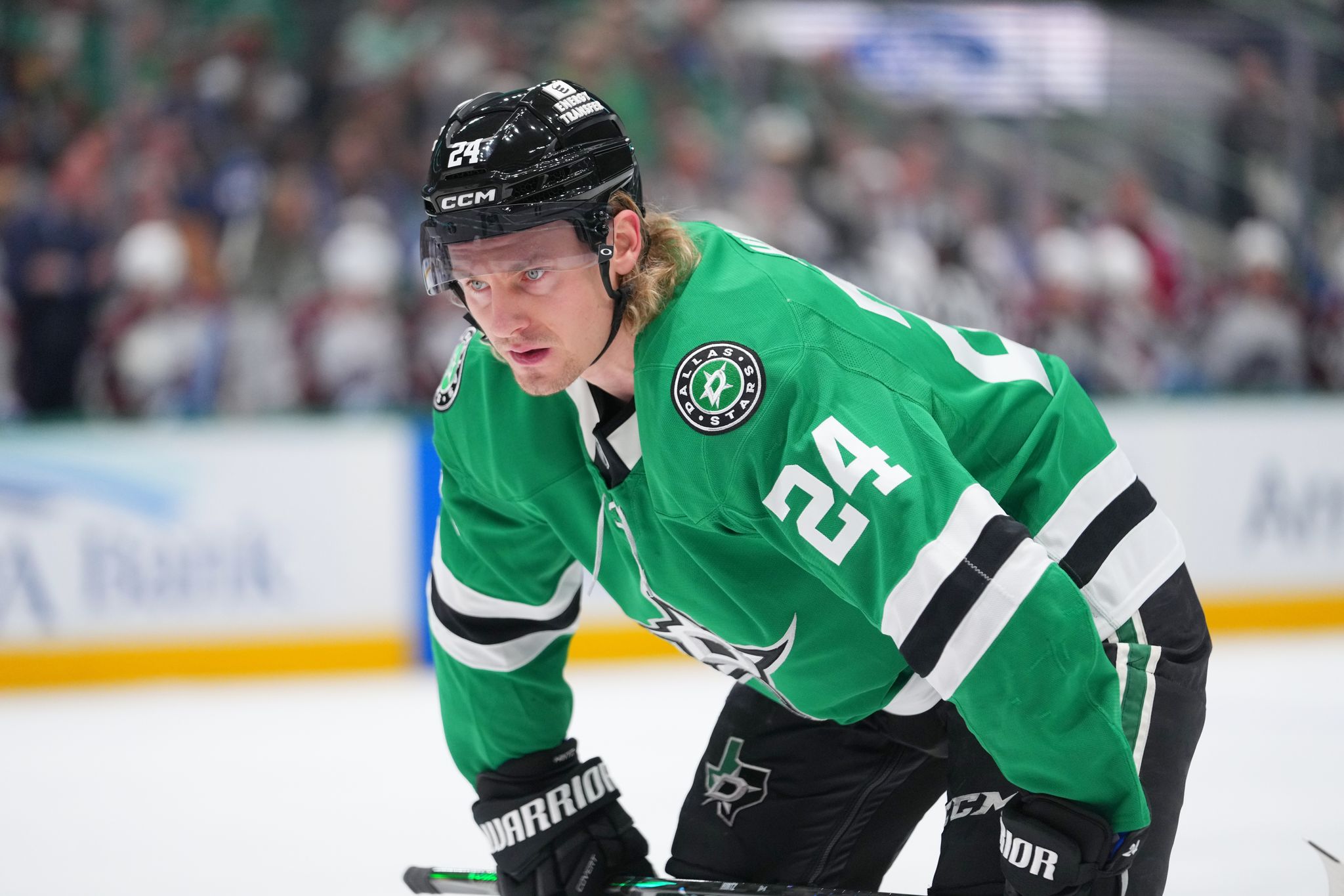 Lundkvist 'lucky' after blade to face while Stars top center Hintz tore hamstring in two spots