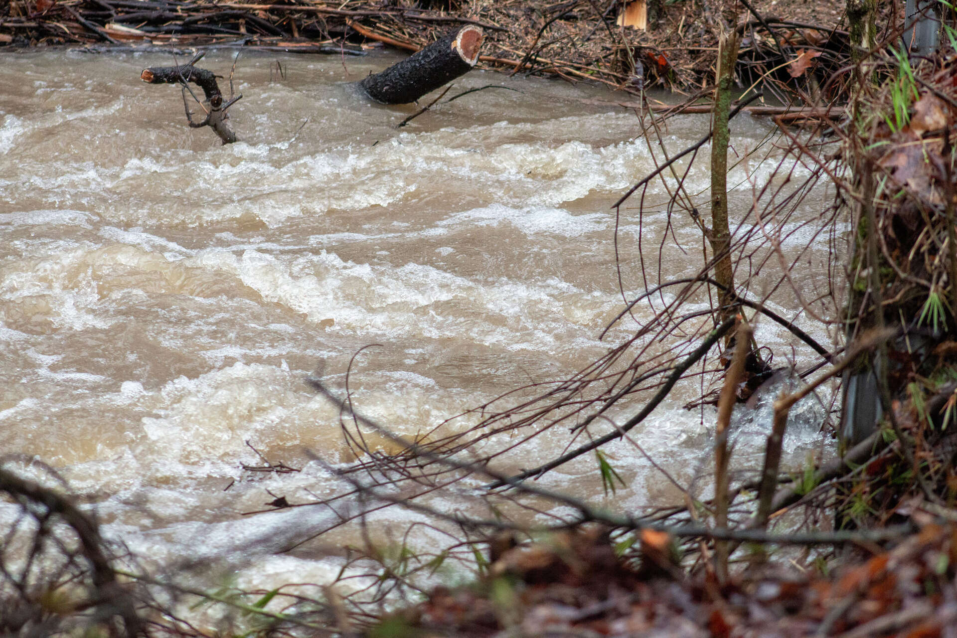Muskegon River flooding prompts Mecosta County evacuation warnings