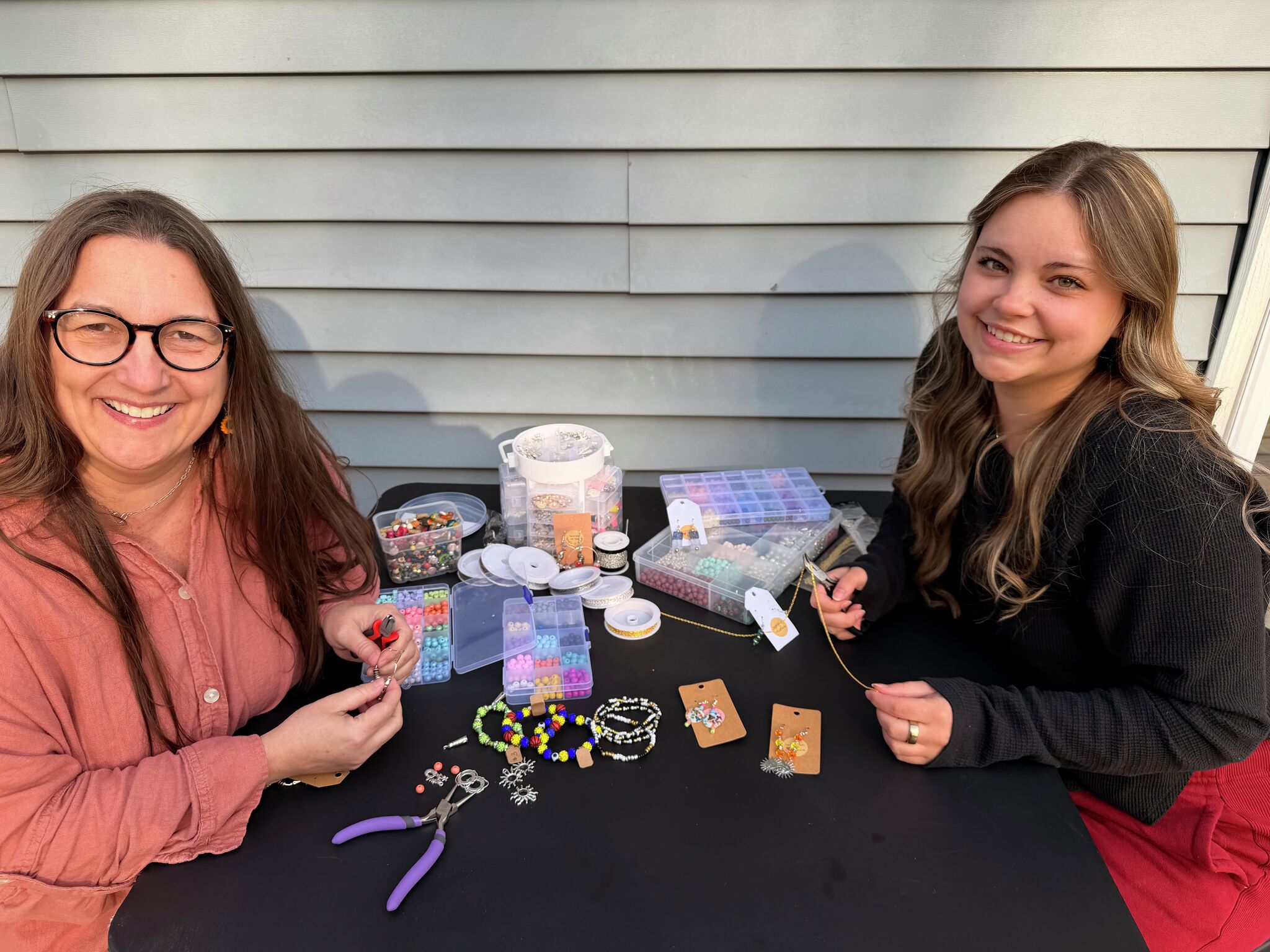 Manistee jewelry business grows from mother-daughter hobby