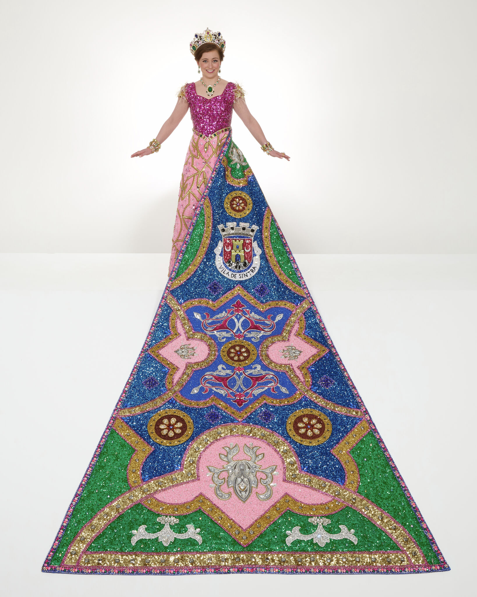 See gowns of the Order of the Alamo's Court of Cultural Wonders