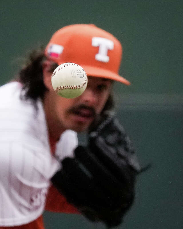 Texas Baseball Vs Alabama Game Score Live Updates TV Info For Game 2 640x0 