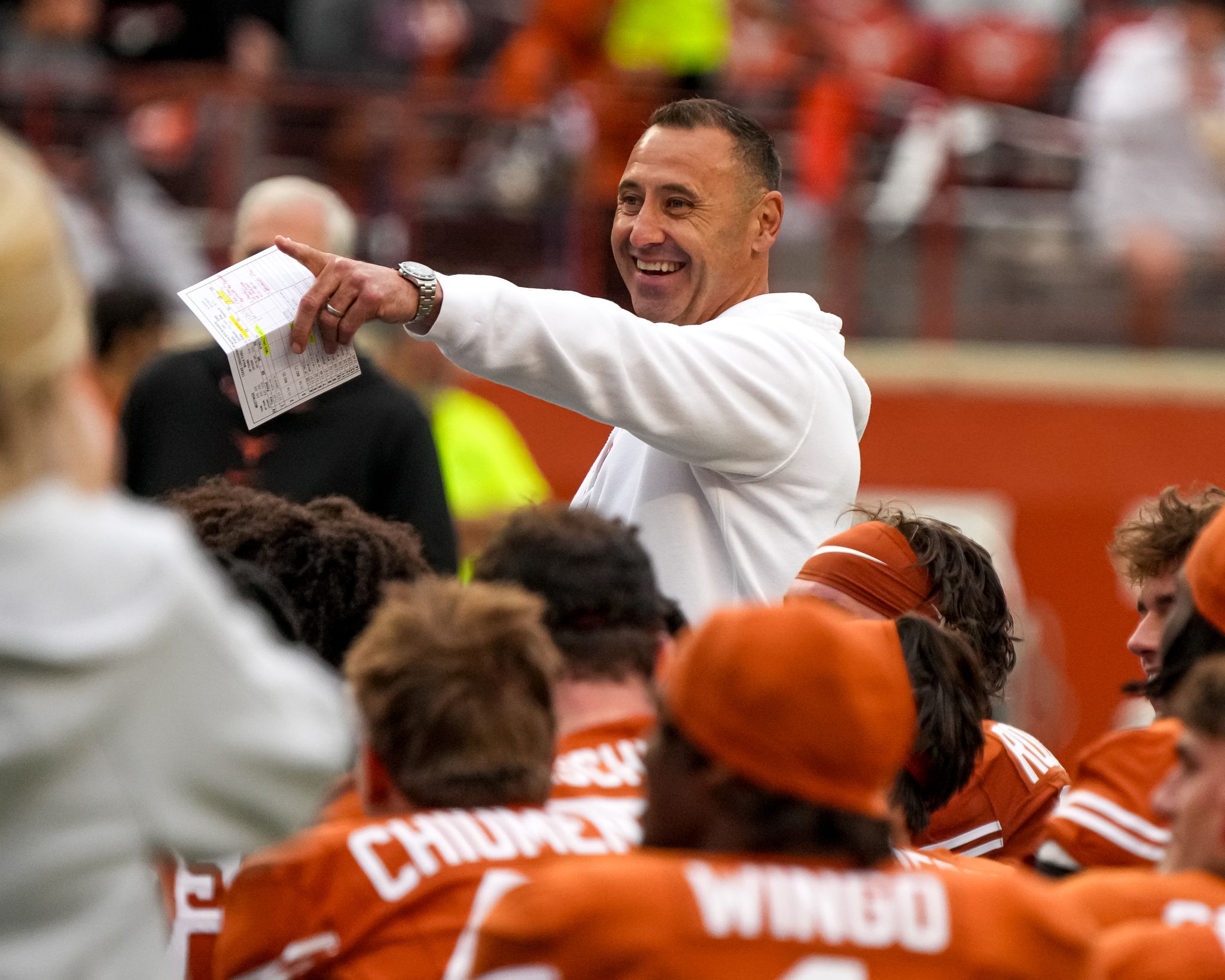 Texas' Steve Sarkisian reacts to cut NFL TE Dae'Quan Wright's return to college football