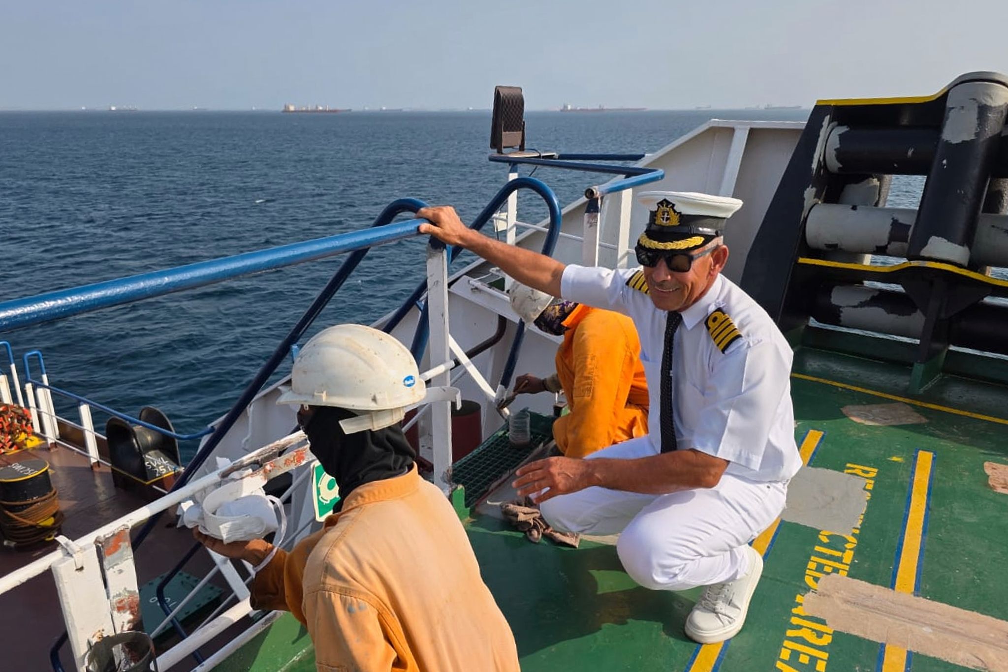 An Iraqi captain keeps sailing despite the threat of attack amid ...