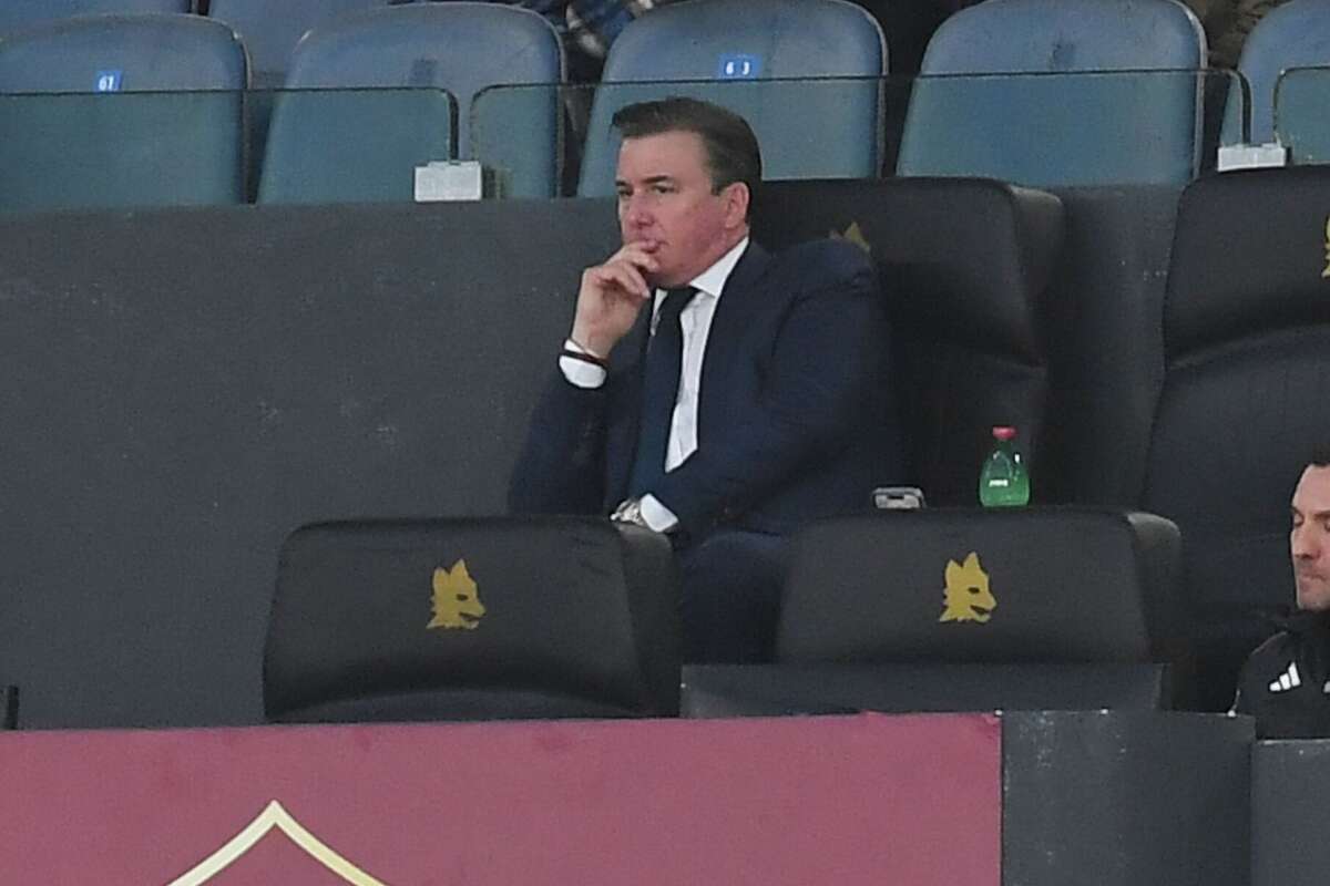 Why does Texas billionaire Dan Friedkin keeps coming up short in his bid to acquire a professional sports team in America?