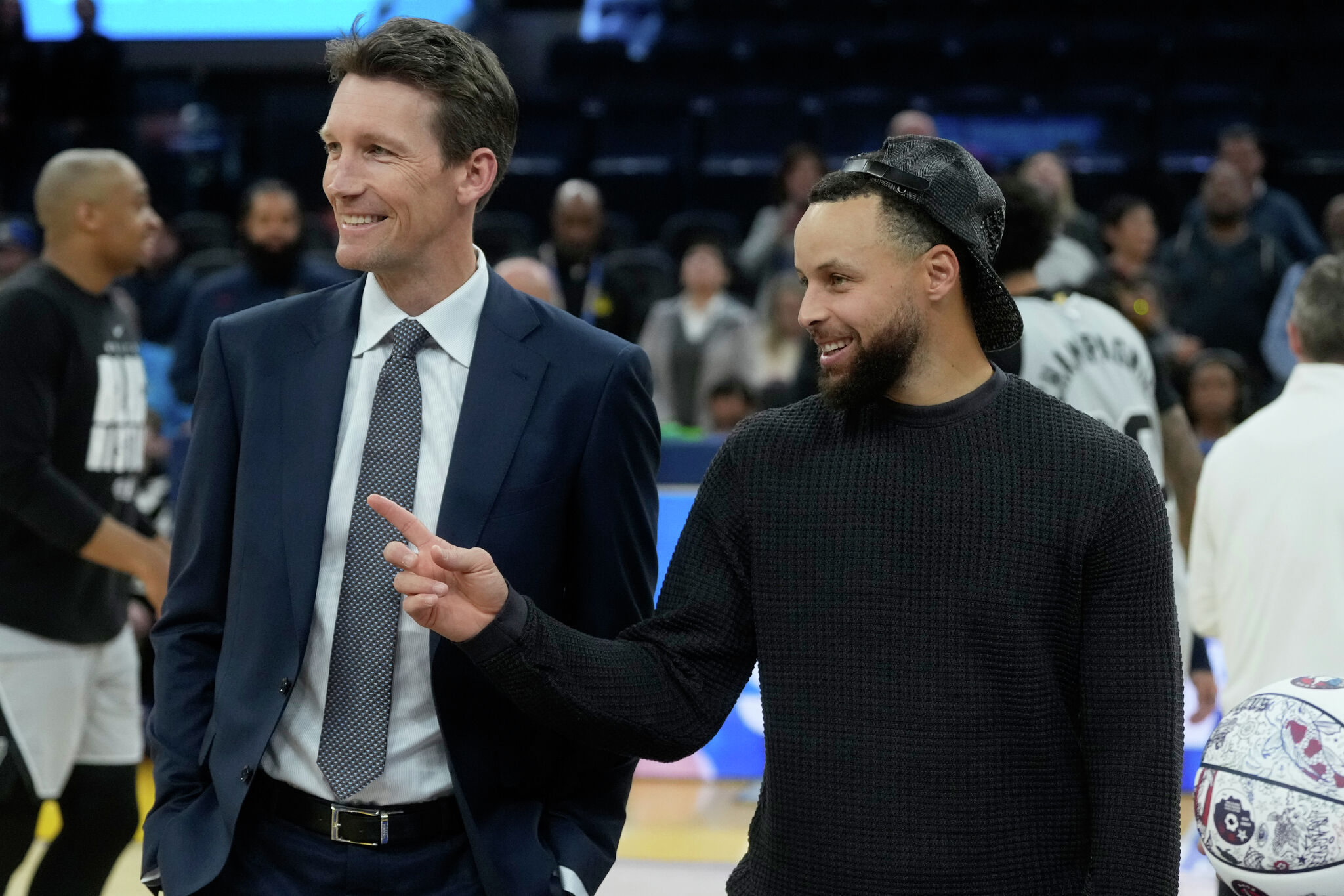 Warriors start pivotal offseason with secret extension for GM Dunleavy