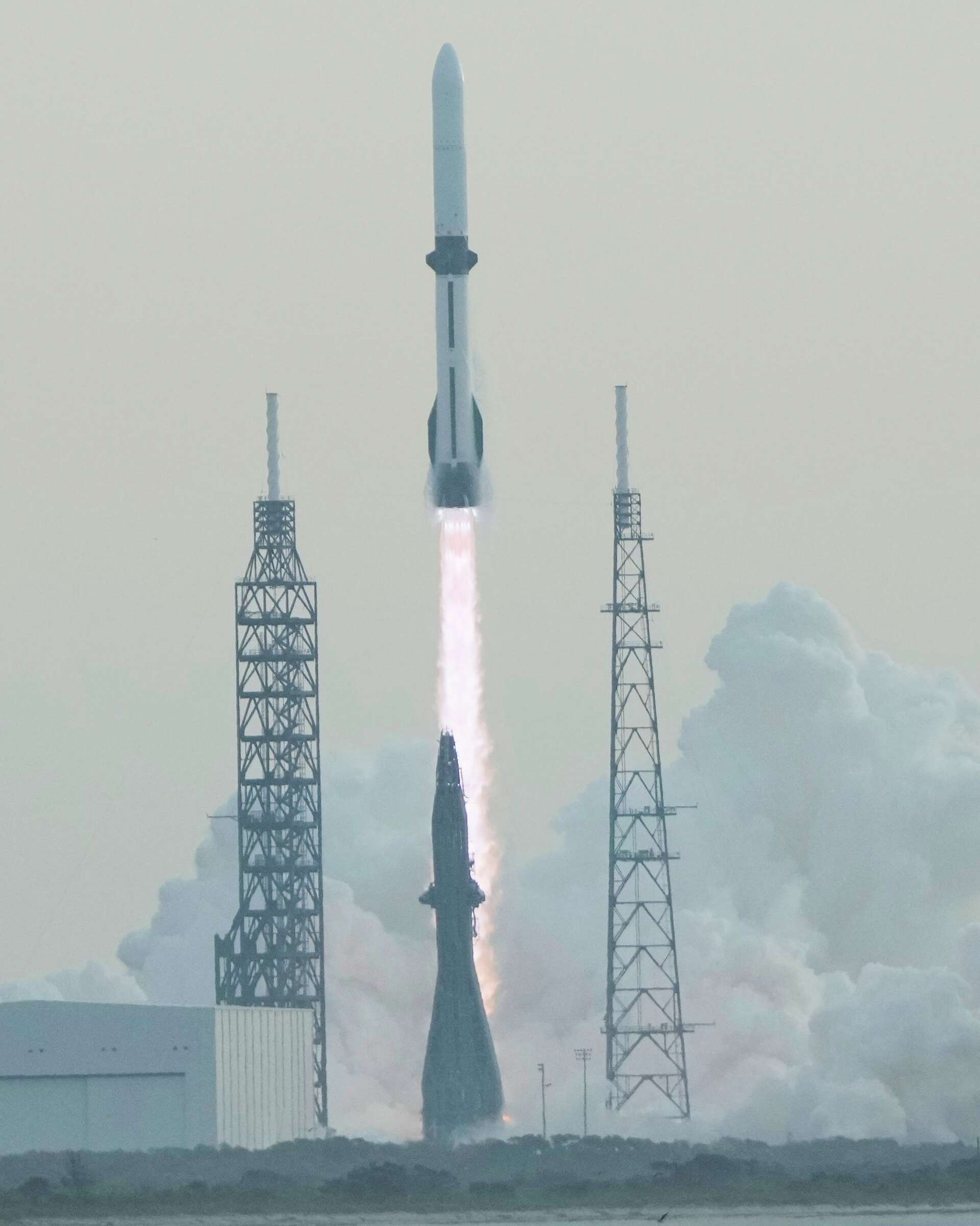 Blue Origin's New Glenn rocket is grounded after launching satellite ...