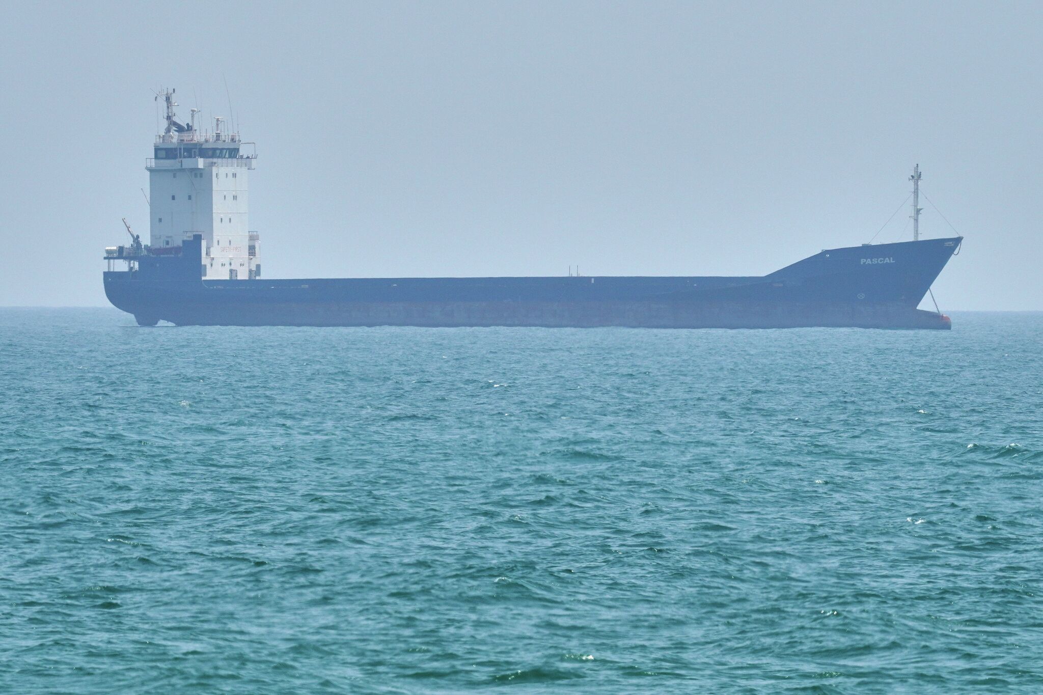 Middle East oil prices swing on Hormuz disruptions