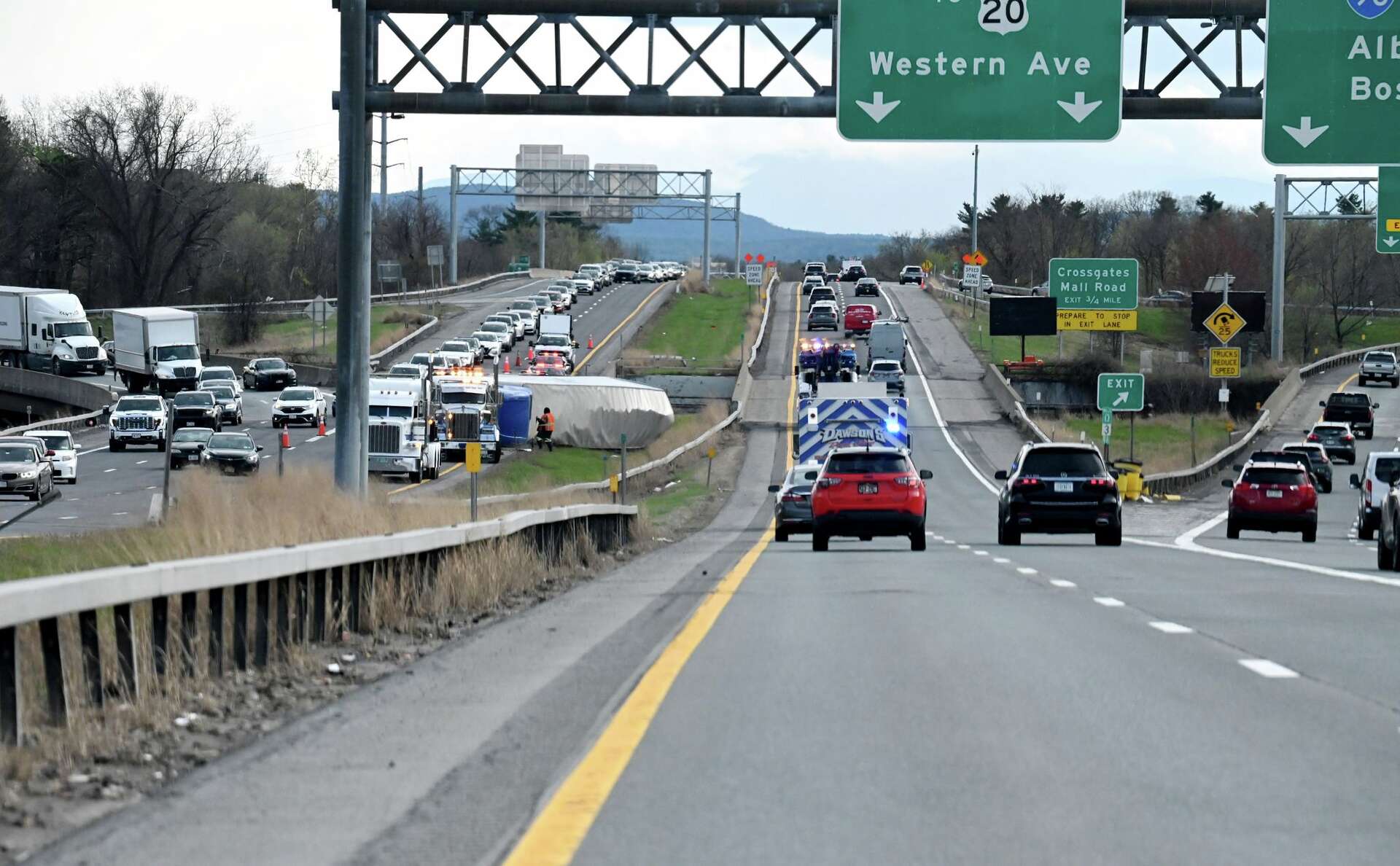 Overturned tractor-trailer snarls 87N traffic near Exit 1W in Guilderl