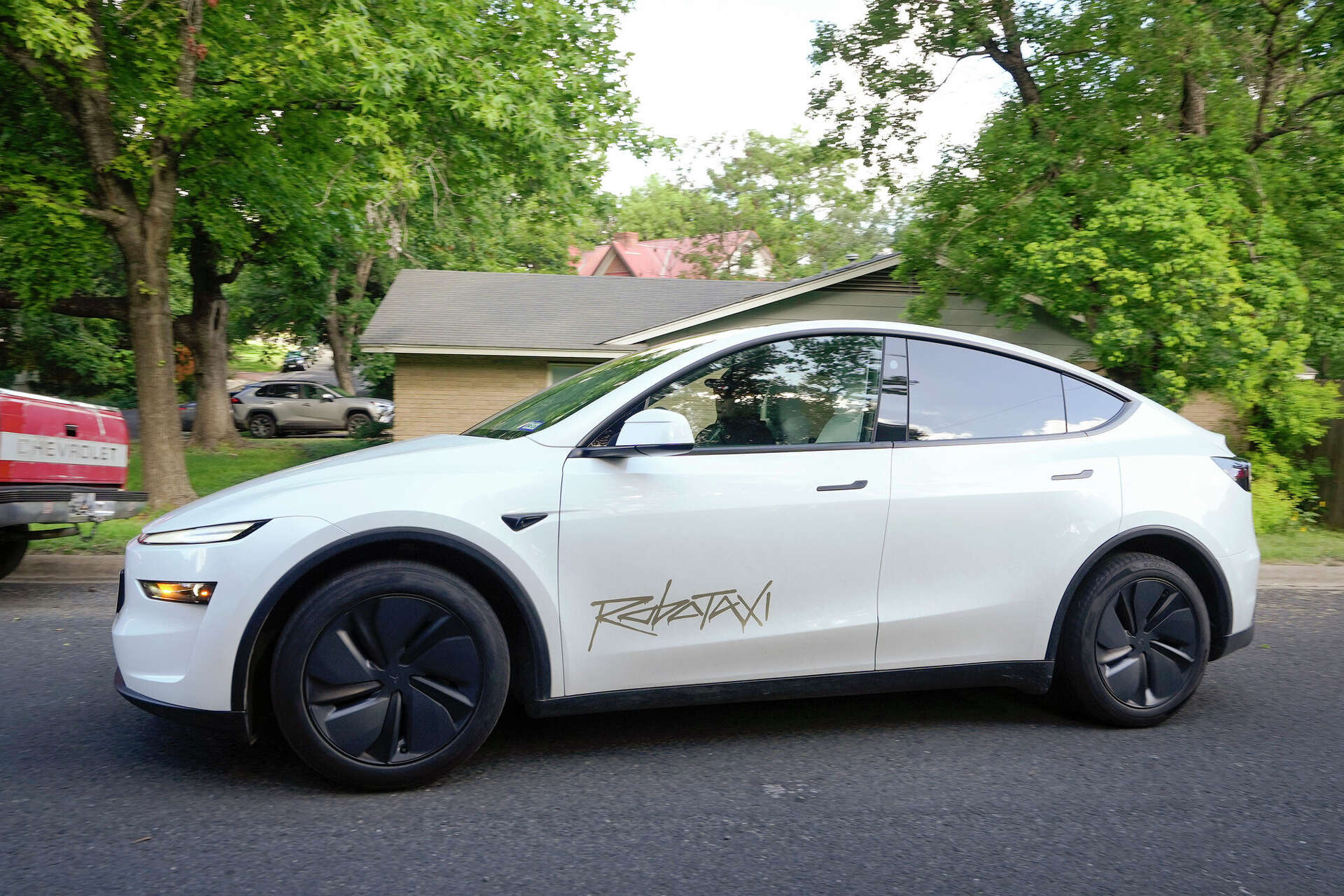 Elon Musk's Tesla robotaxis rev up in 2 new Texas cities