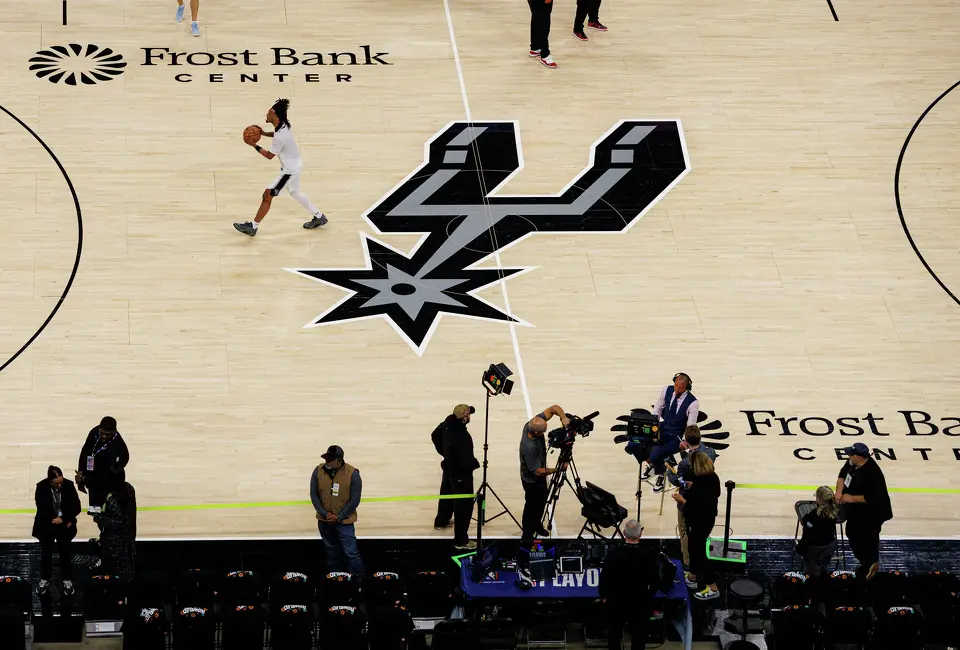 San Antonio Spurs guard Stephon Castle (5) warms up before game 2 of a first-round NBA playoff series between the Spurs and the Portland Trail Blazers at Frost Bank Center in San Antonio, Tuesday, April 21, 2026.
