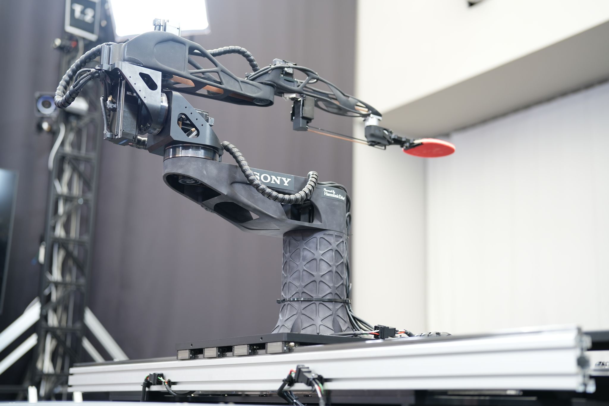 chron.com - MATT O'BRIEN - A robot is beating human pros at table tennis. Its maker calls it a milestone for machines