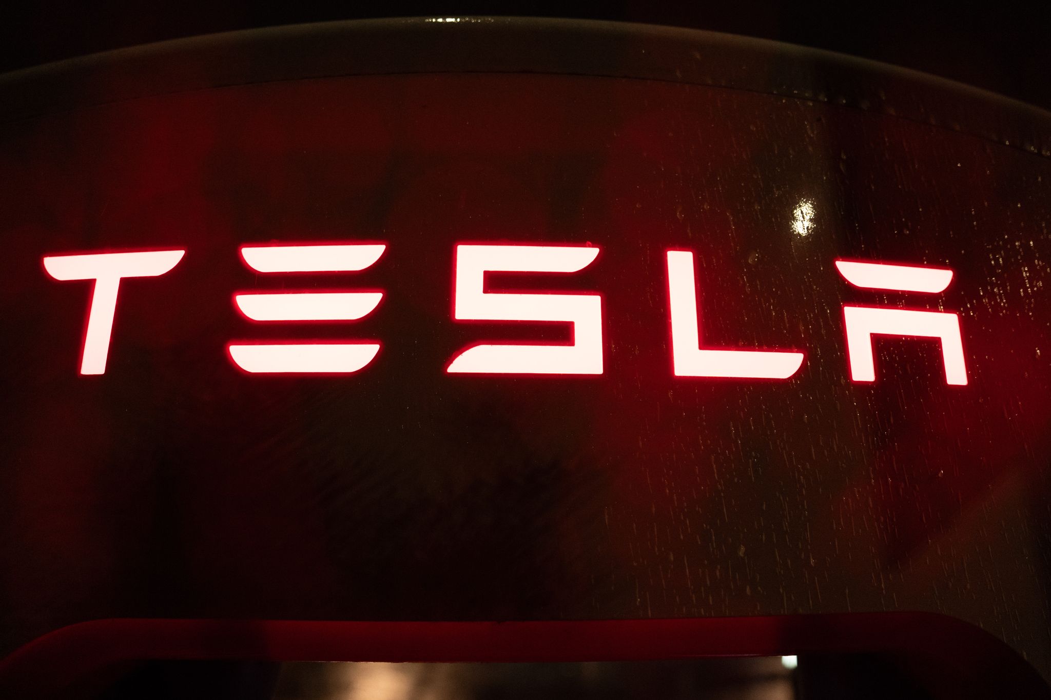 Tesla profits rose in the first quarter as Musk teases debut of new ...
