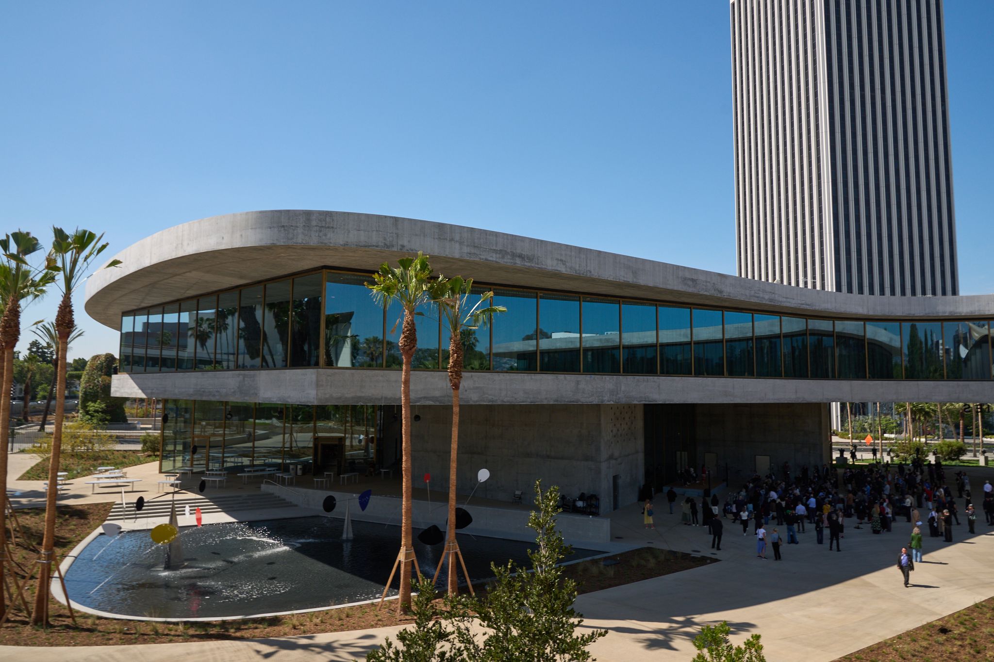 The Los Angeles County Museum of Art’s new central building is a ‘machine of...