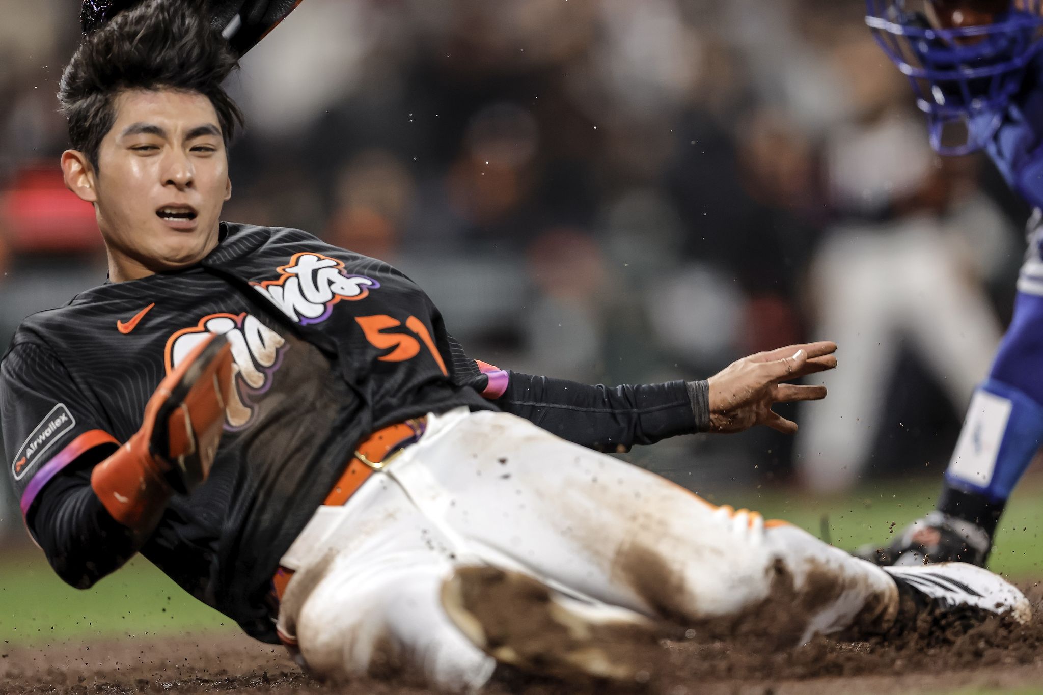 Dodgers catcher denies shooting Giants’ Lee after tagging him out