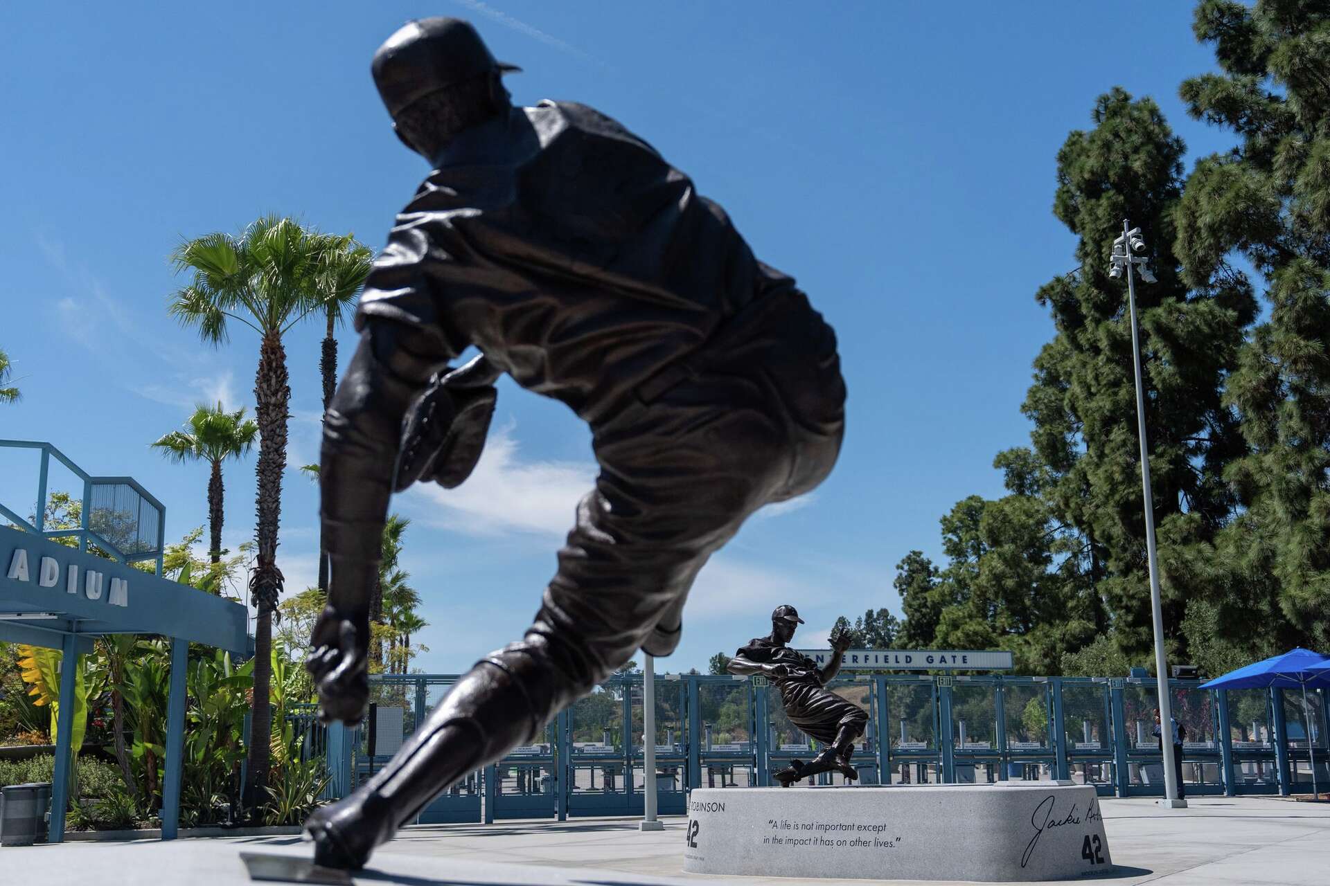 Hall of Fame pitcher Sandy Koufax wins Baseball Digest lifetime