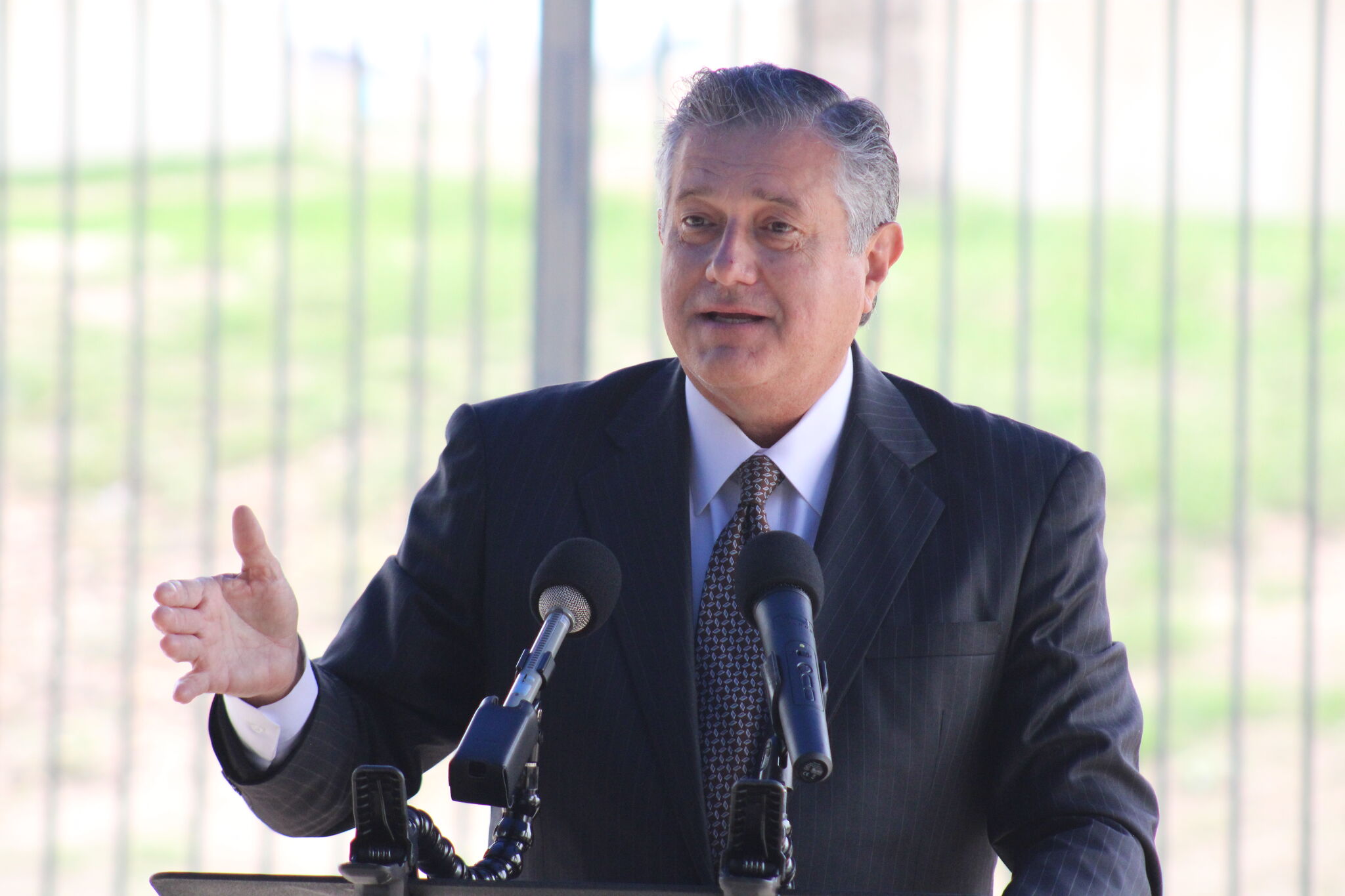 Officials warn of limited water reserves, push projects