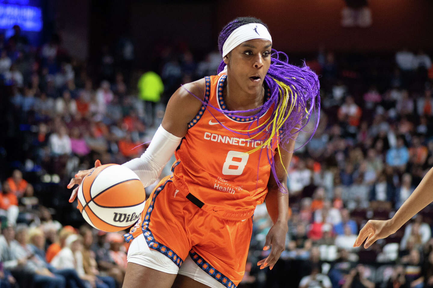 Alijah Edwards UConn's Aaliyah Edwards begins second year with CT Sun