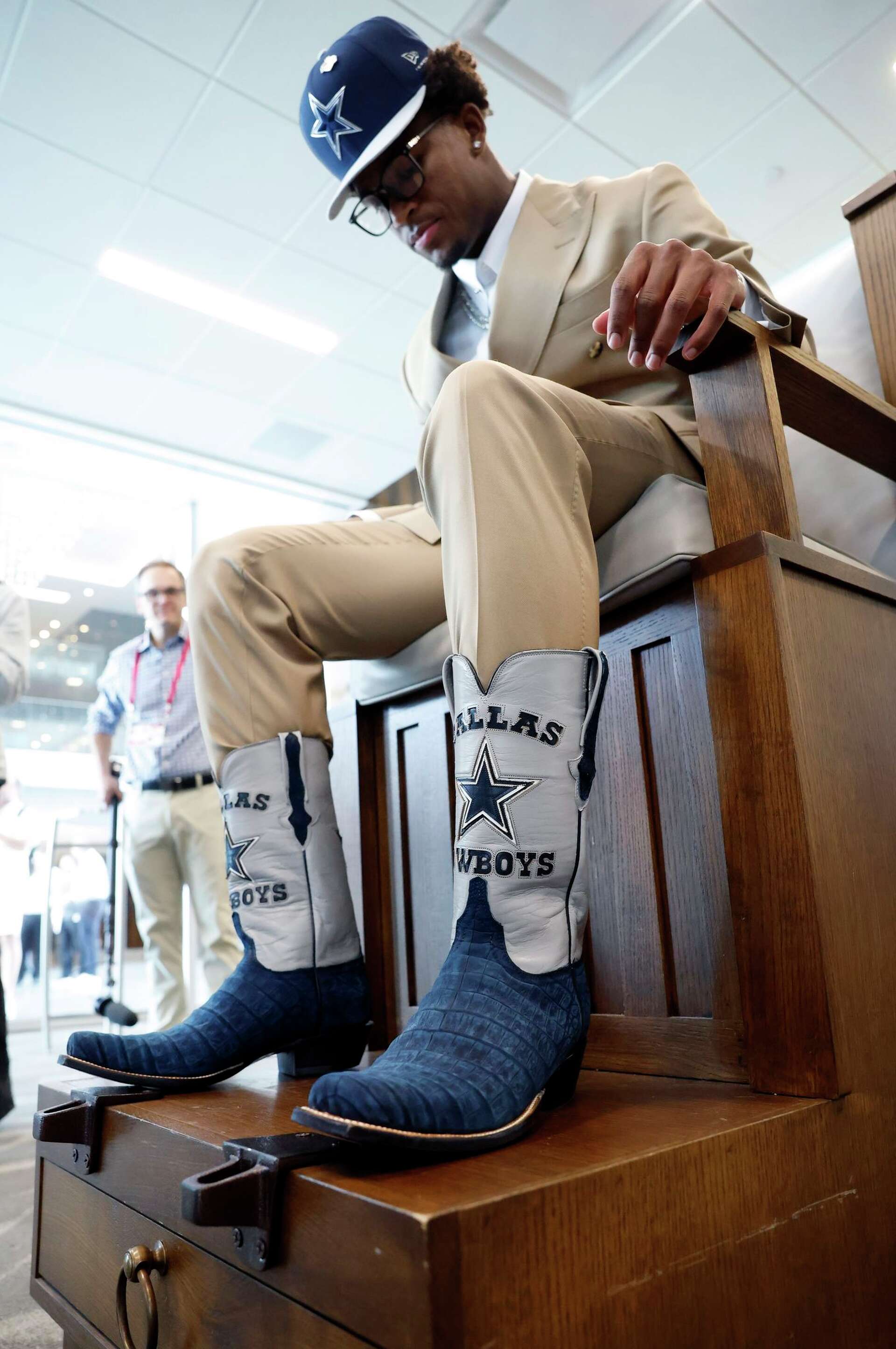 Caleb Downs welcomed to Cowboys with handcrafted Lucchese boots