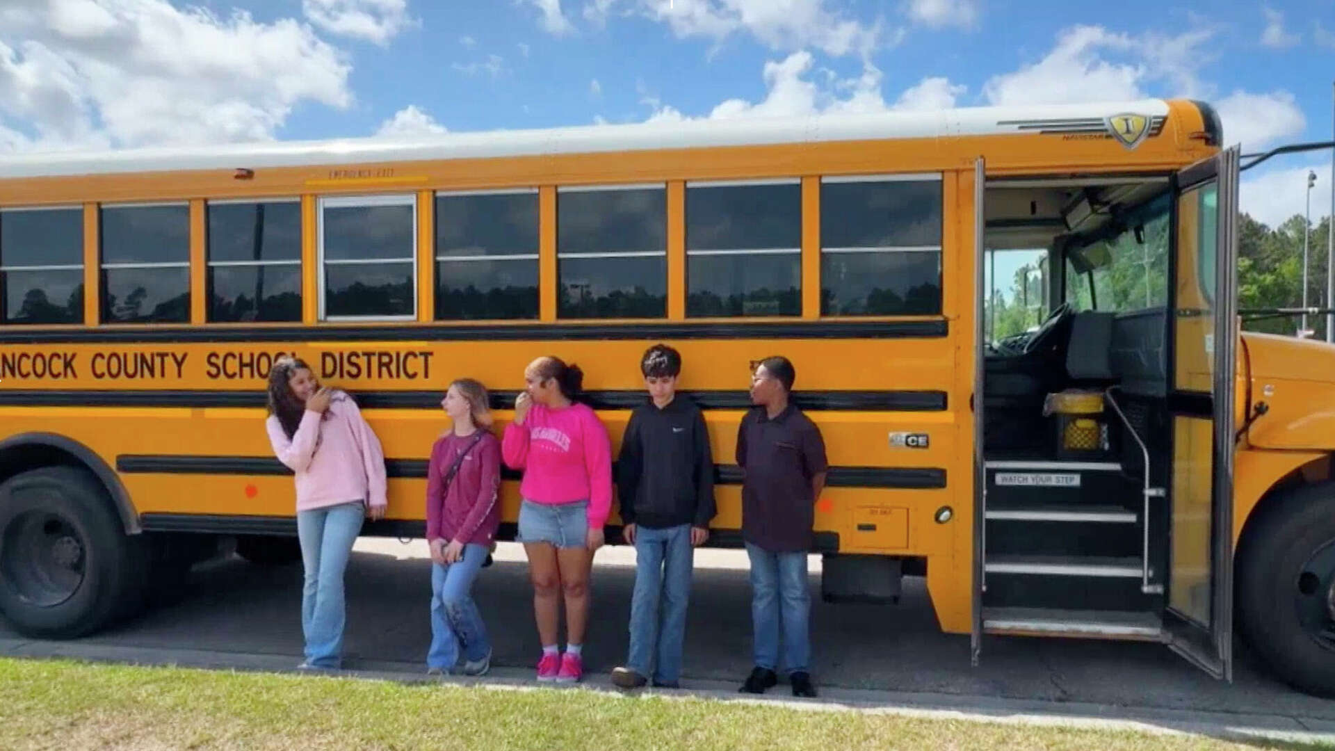 Student Stop Mississippi middle school students stop bus from crashing after driver ...