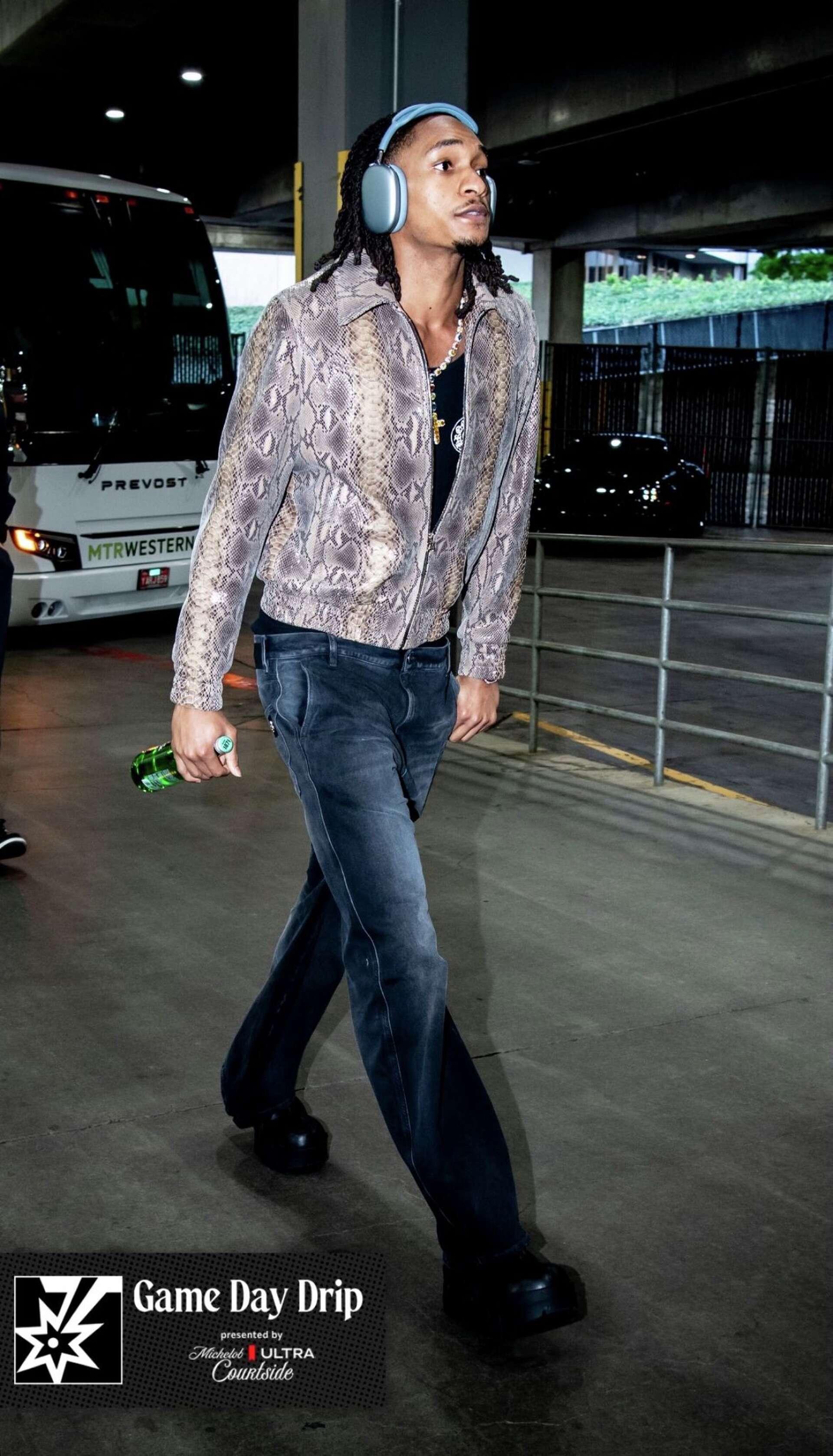 Spurs players put on unique denim looks ahead of Game 3 vs Blazers
