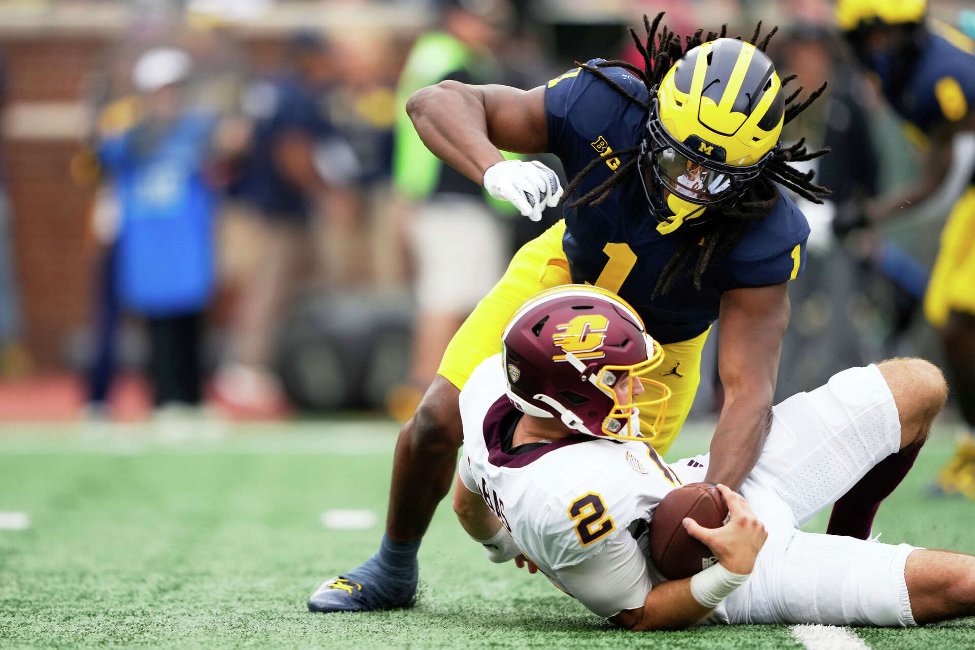 Cowboys select Michigan's Jaishawn Barham with 92nd pick in NFL draft