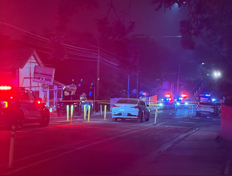 Austin police investigating shooting near 12th and Chicon, Sam’s BBQ