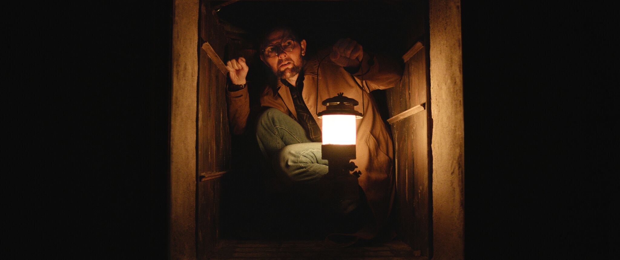 Review: Adam Scott goes dark in one of the year’s best horror films, 'Hokum'