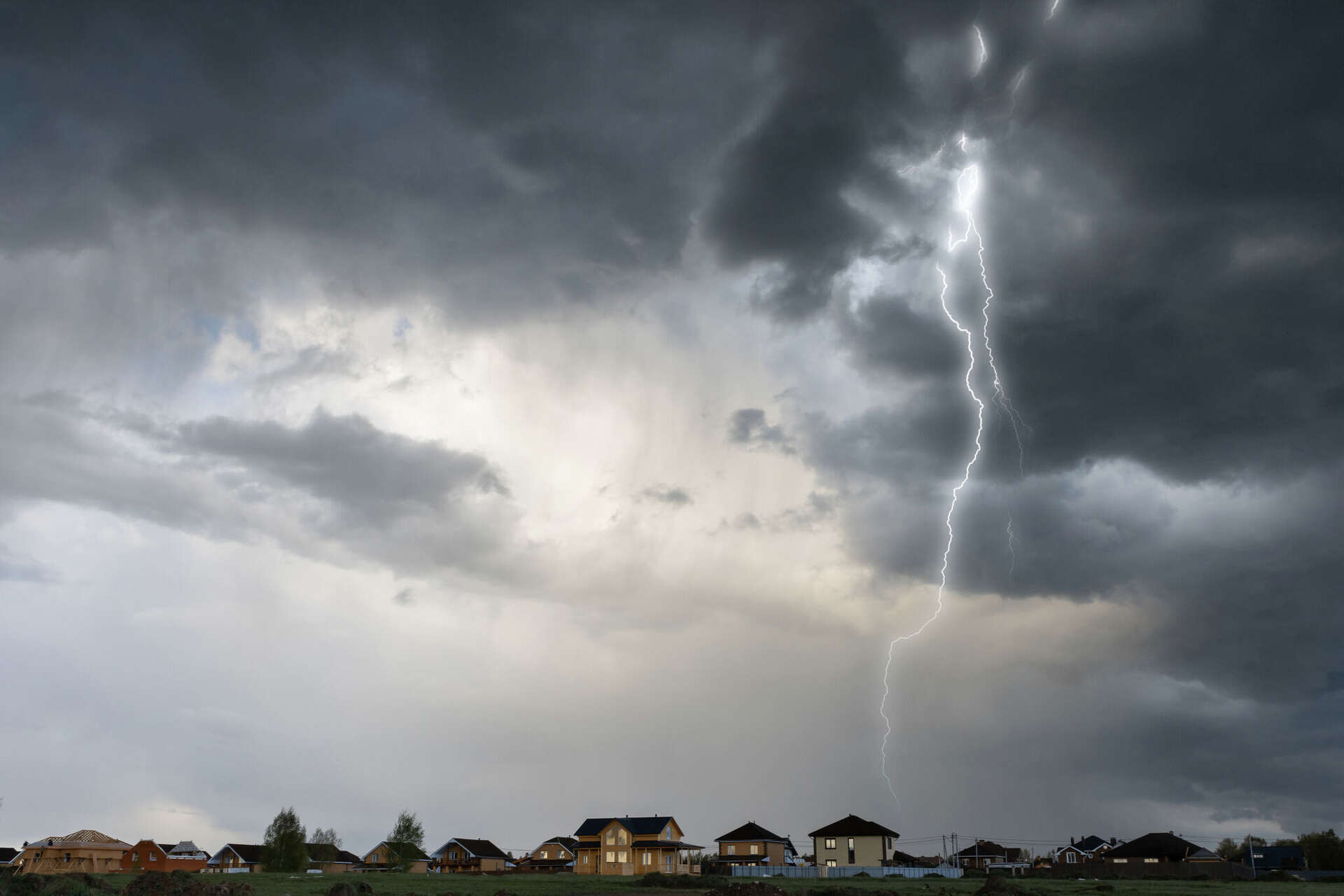 Cold front pushes across Texas brings storms, large hail