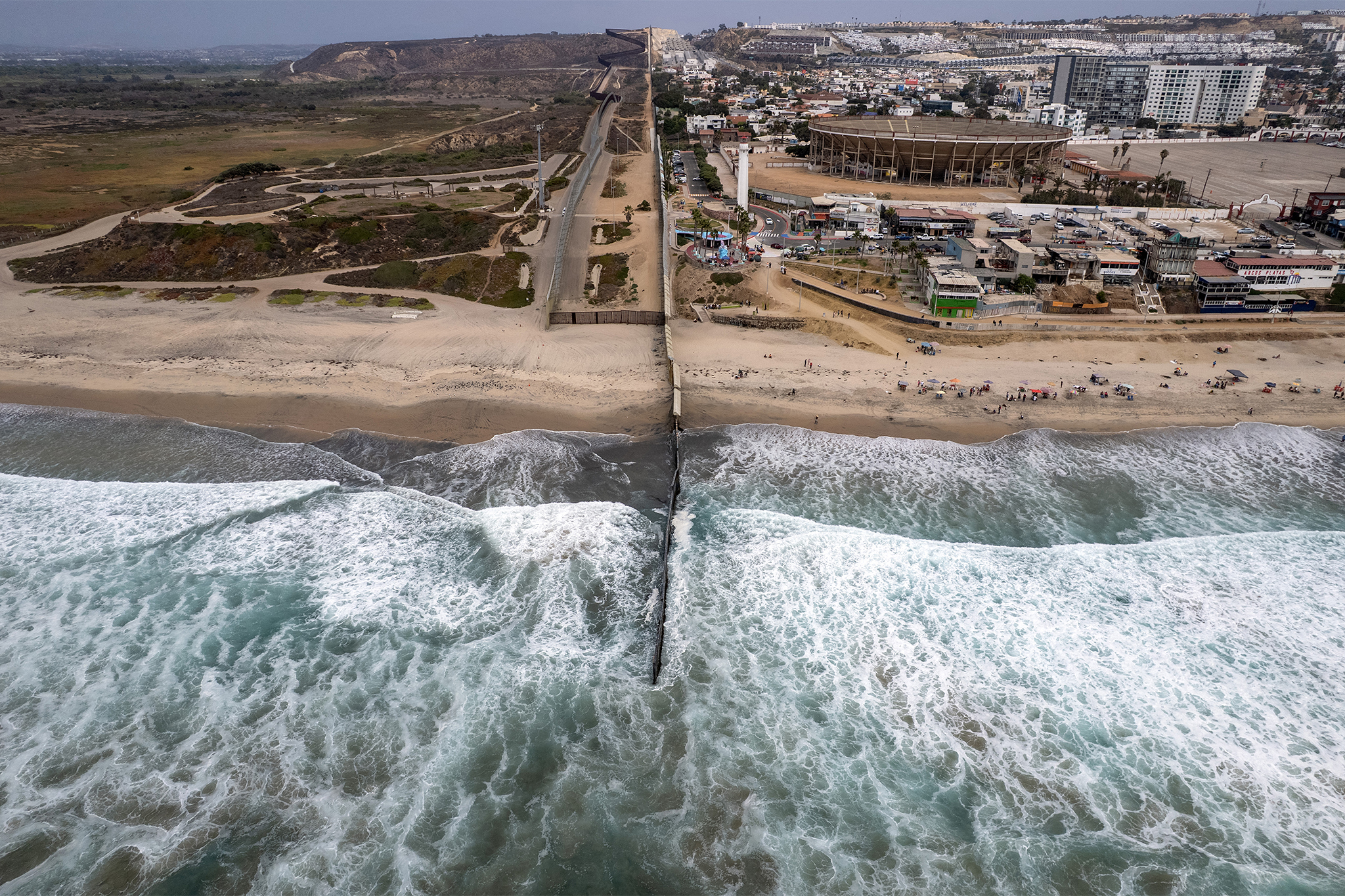 Newsom ignores calls for state of emergency amid Tijuana River crisis